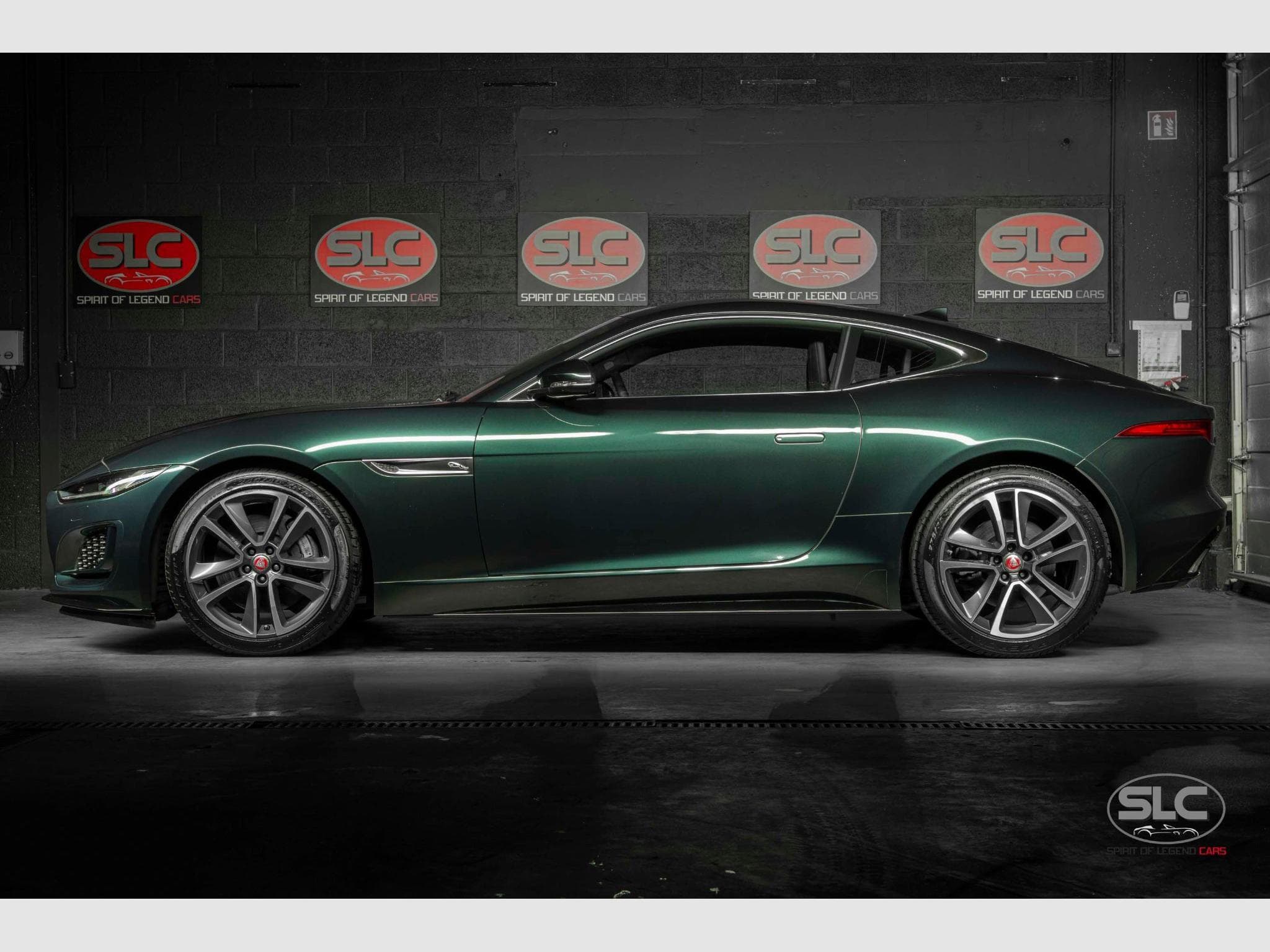 Jaguar F-Type P300 Coupe R-Dynamic Performance/Meridian/LED (2023) - Photo 2