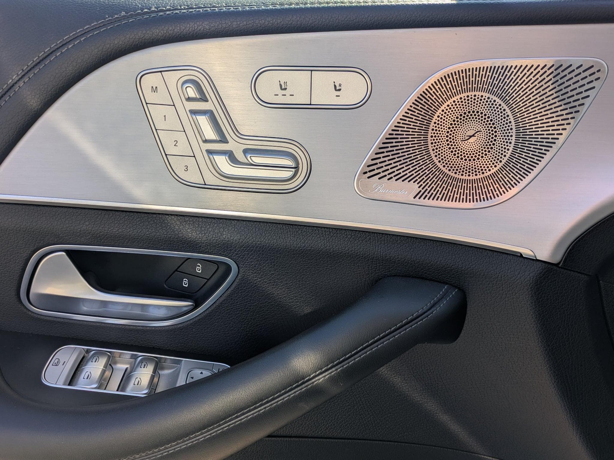 Mercedes GLE 400 AMG Line 4 Matic243 (2021) - Photo 12