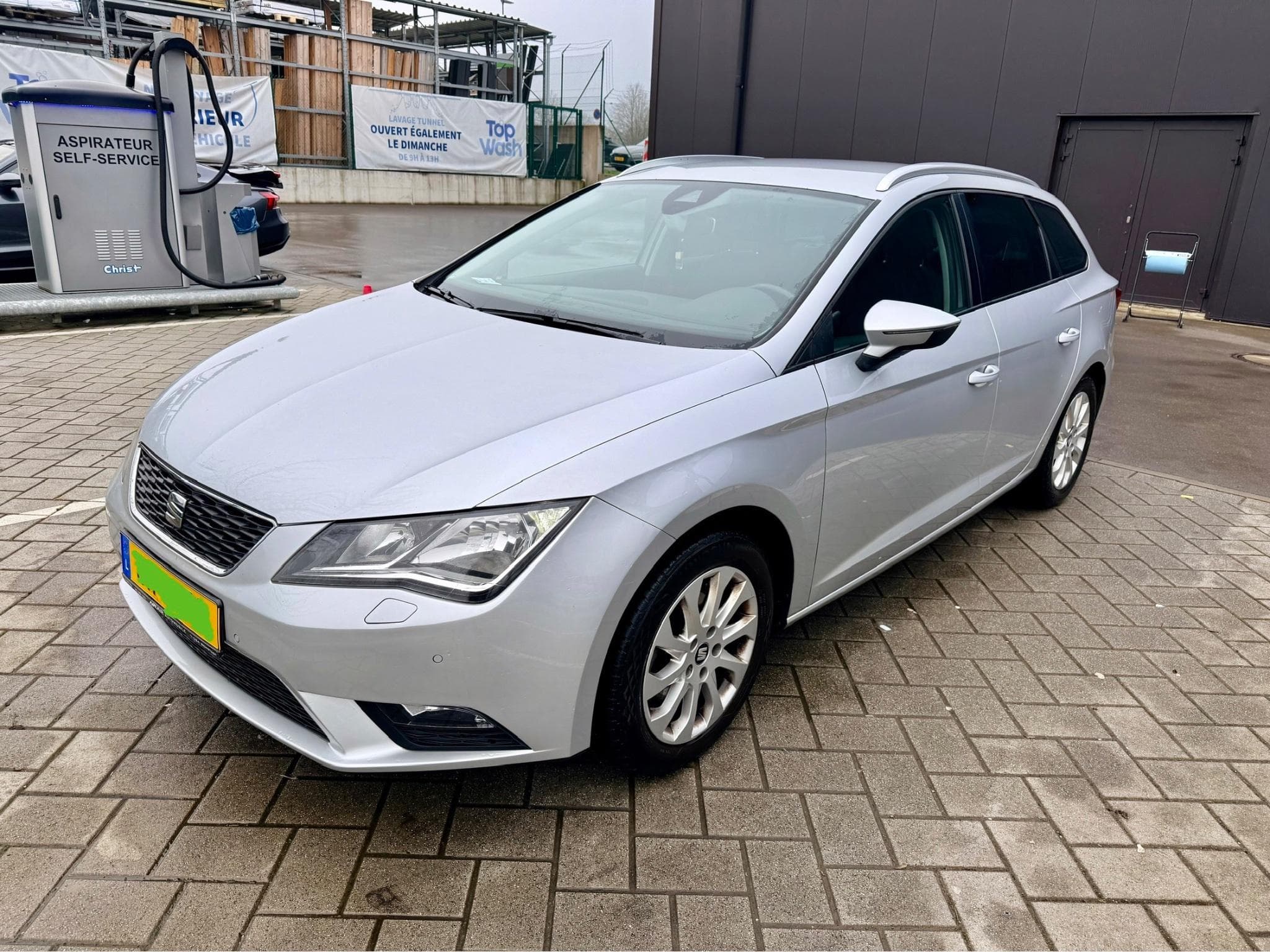 Seat Leon (2016) - Photo 1