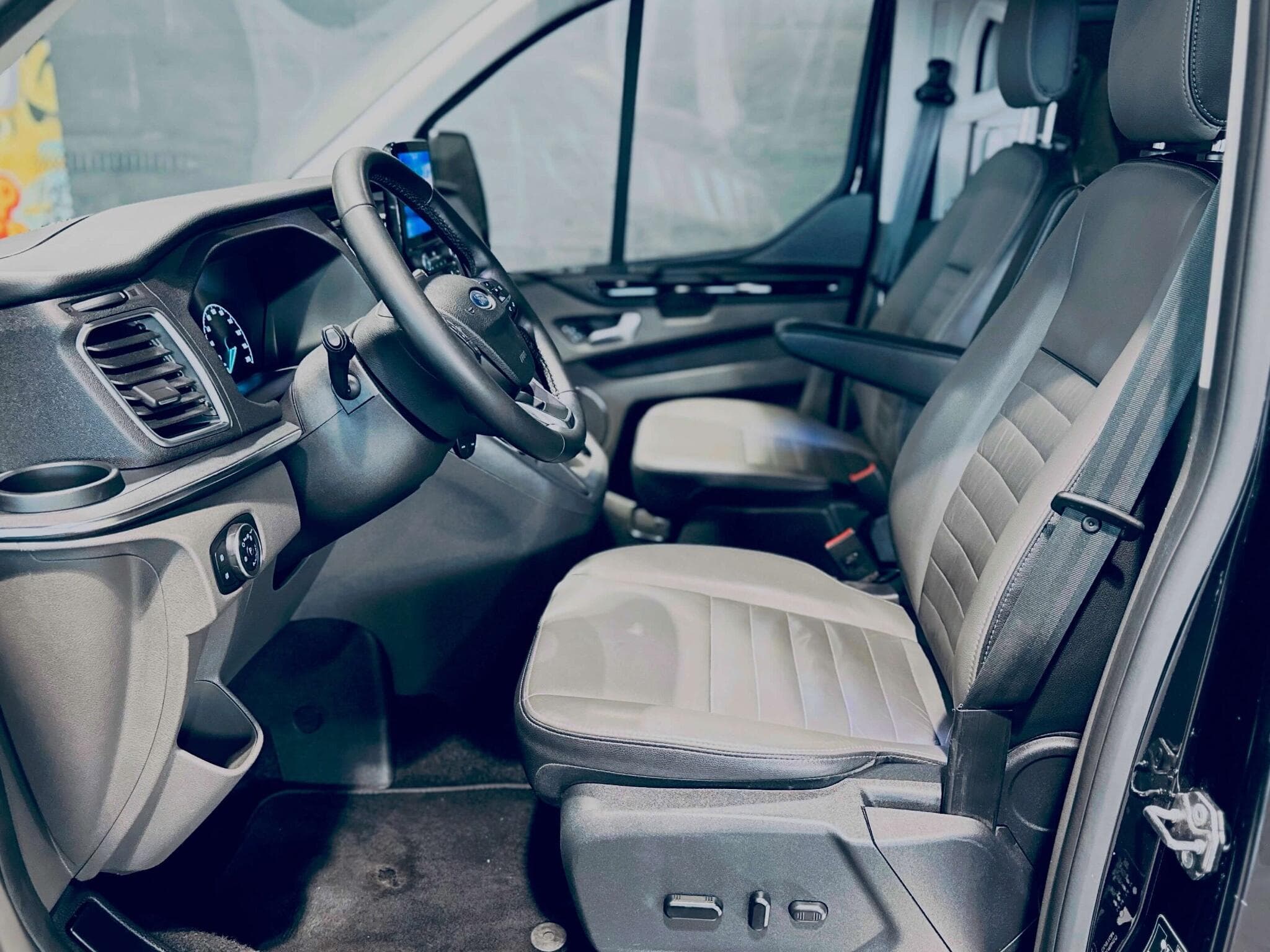 Ford Tourneo TOURNEO CUSTOM D (2022) - Foto 5