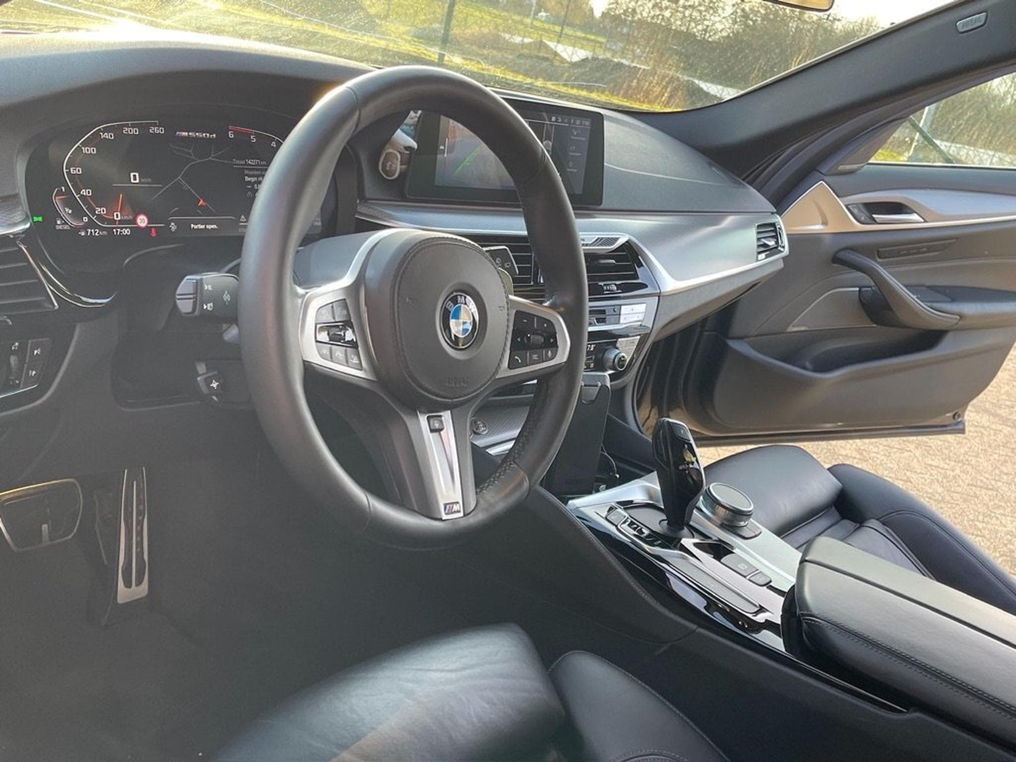 BMW M550d Perfect condition-TVA récup-Dispo 01/04 (2020) - Foto 15