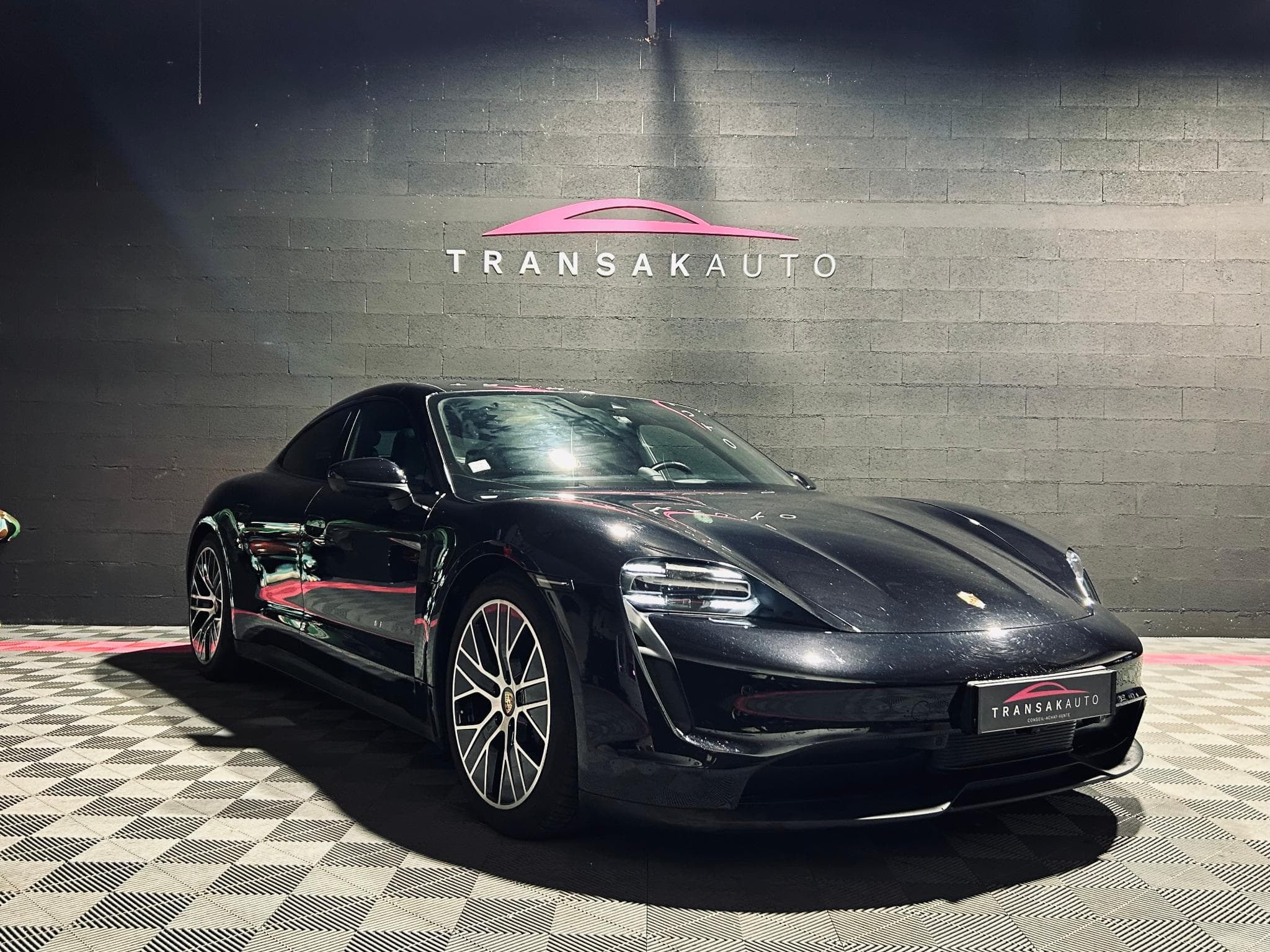 Porsche Taycan 476 ch batterie performance plus 93.4 kWh (2021) - Photo 4