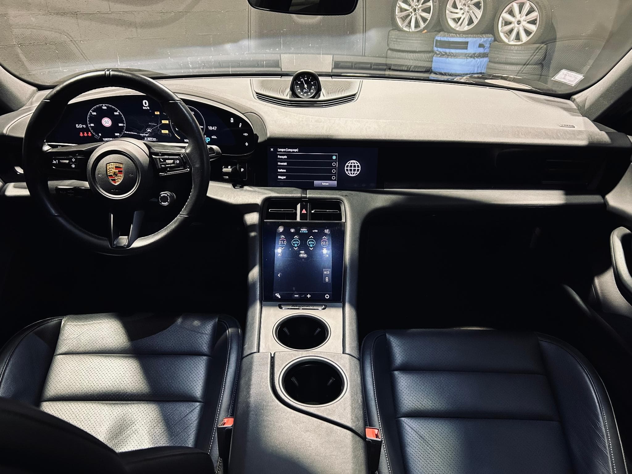 Porsche Taycan 476 ch batterie performance plus 93.4 kWh (2021) - Photo 9