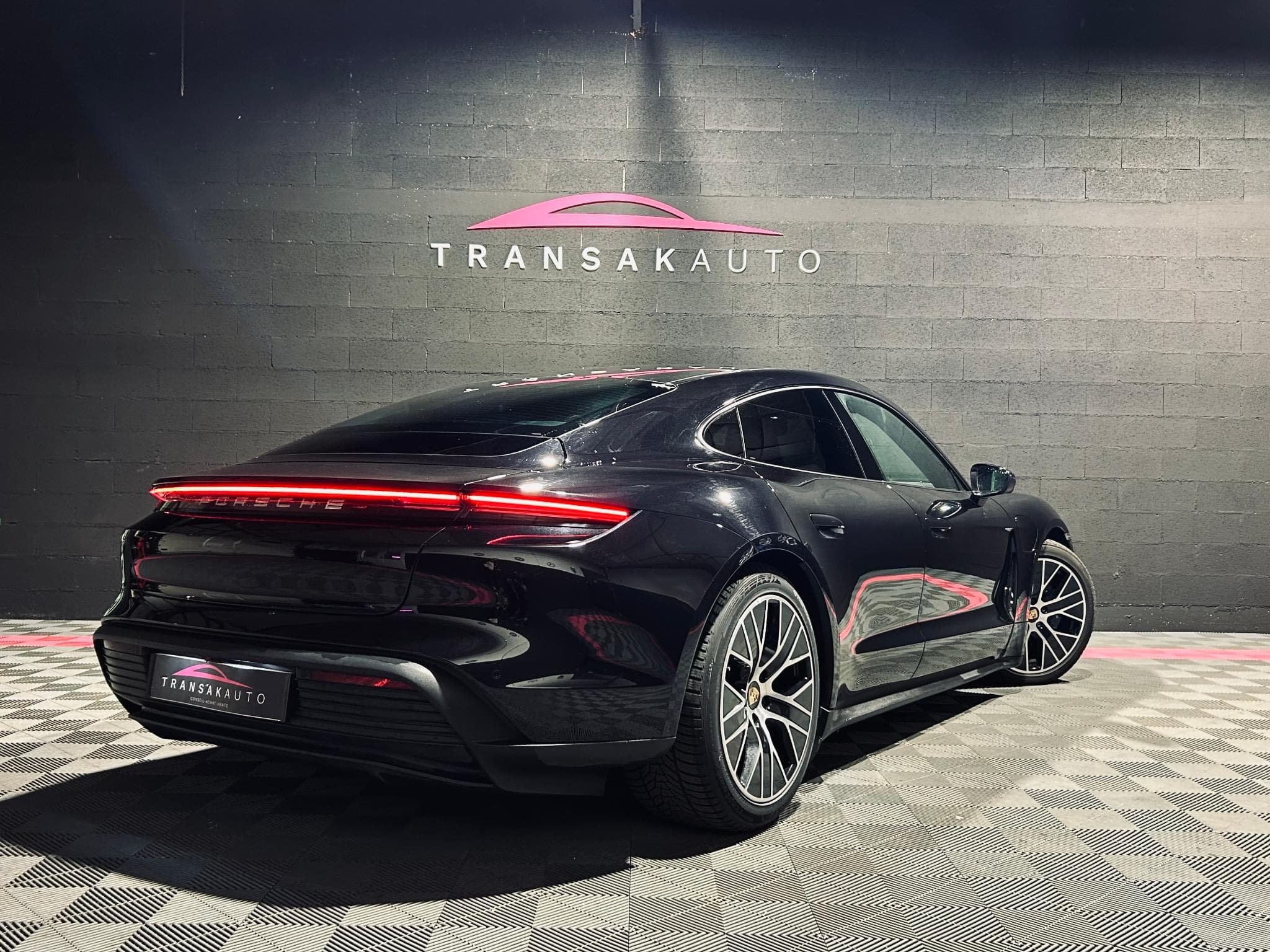 Porsche Taycan 476 ch batterie performance plus 93.4 kWh (2021) - Photo 5