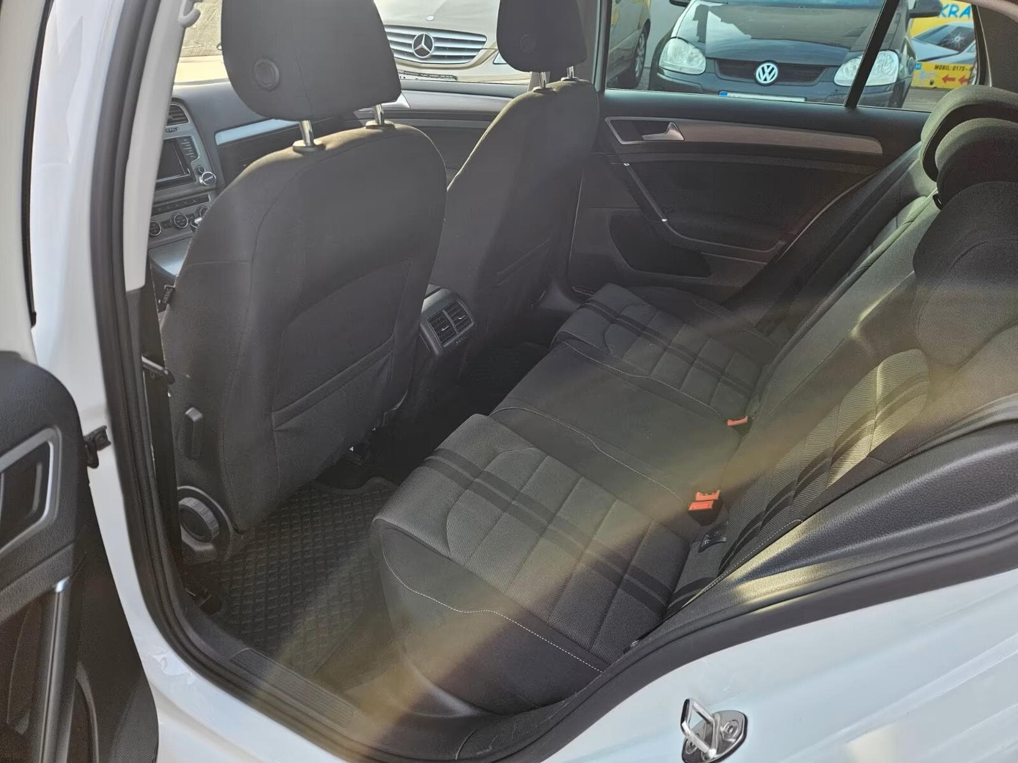 VW Golf GOLF VII 2.L TDI 150 R-LINE (2015) - Foto 6