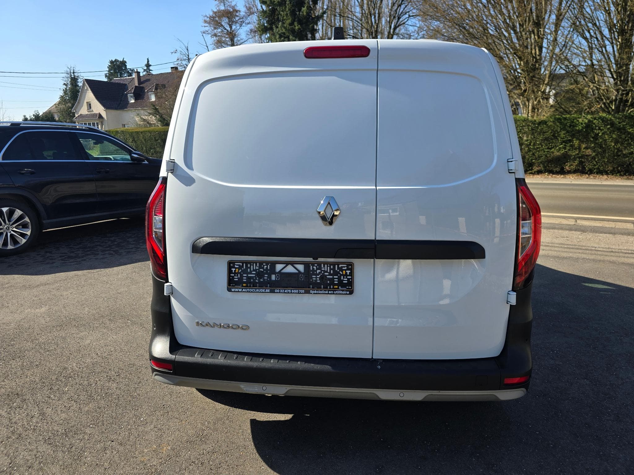 Renault Kangoo DCI 95 cv 16000 kms avec options 13590 HTVA (2024) - Photo 4