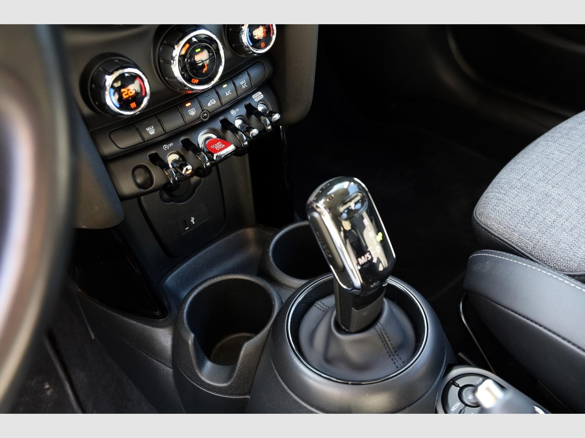 Mini Cooper 136cv Steptronic (2022) - Foto 12