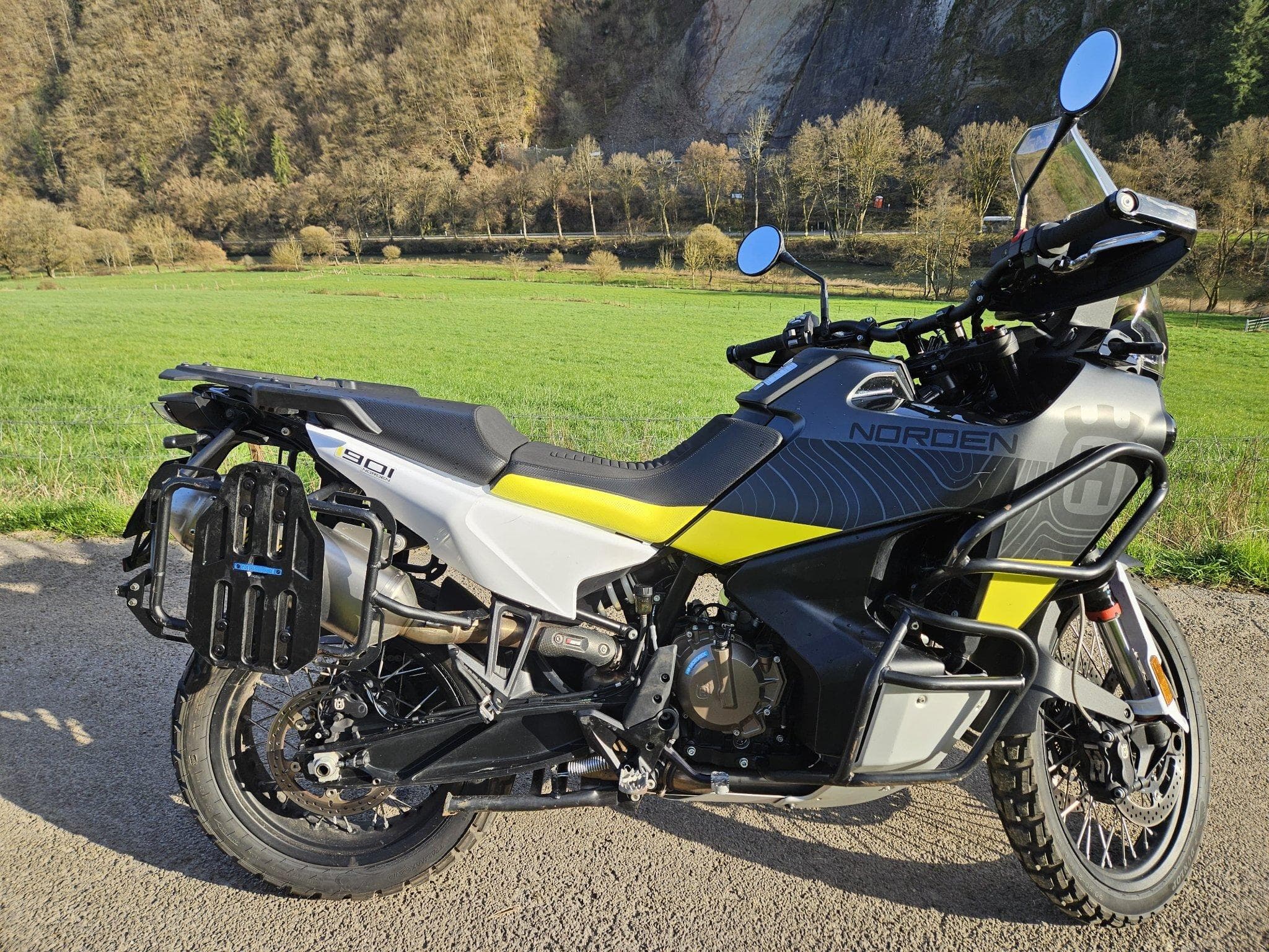 Husqvarna 901 Norden (2022) - Photo 2