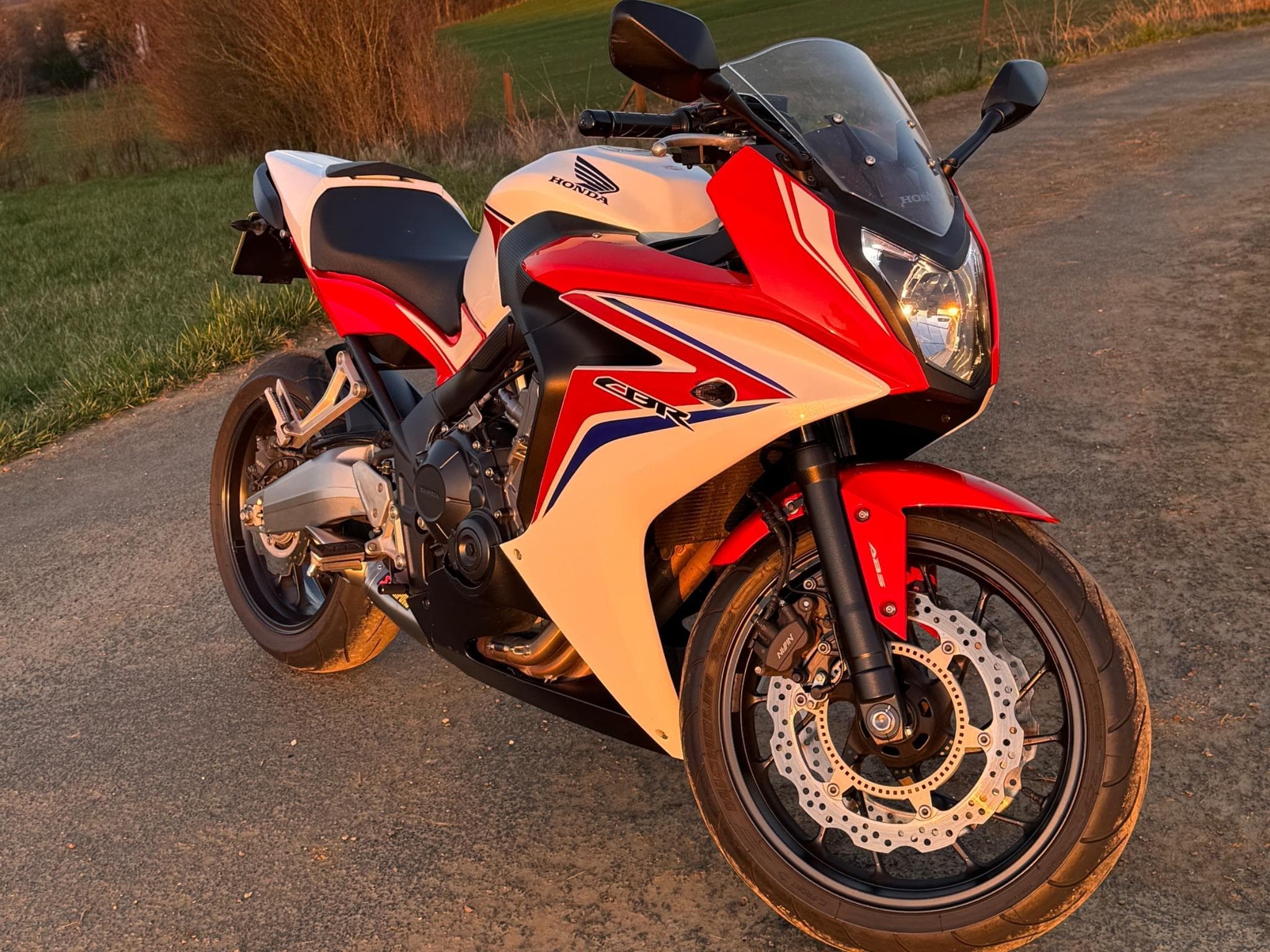 Honda CBR CBR650FA (2015) - Foto 1