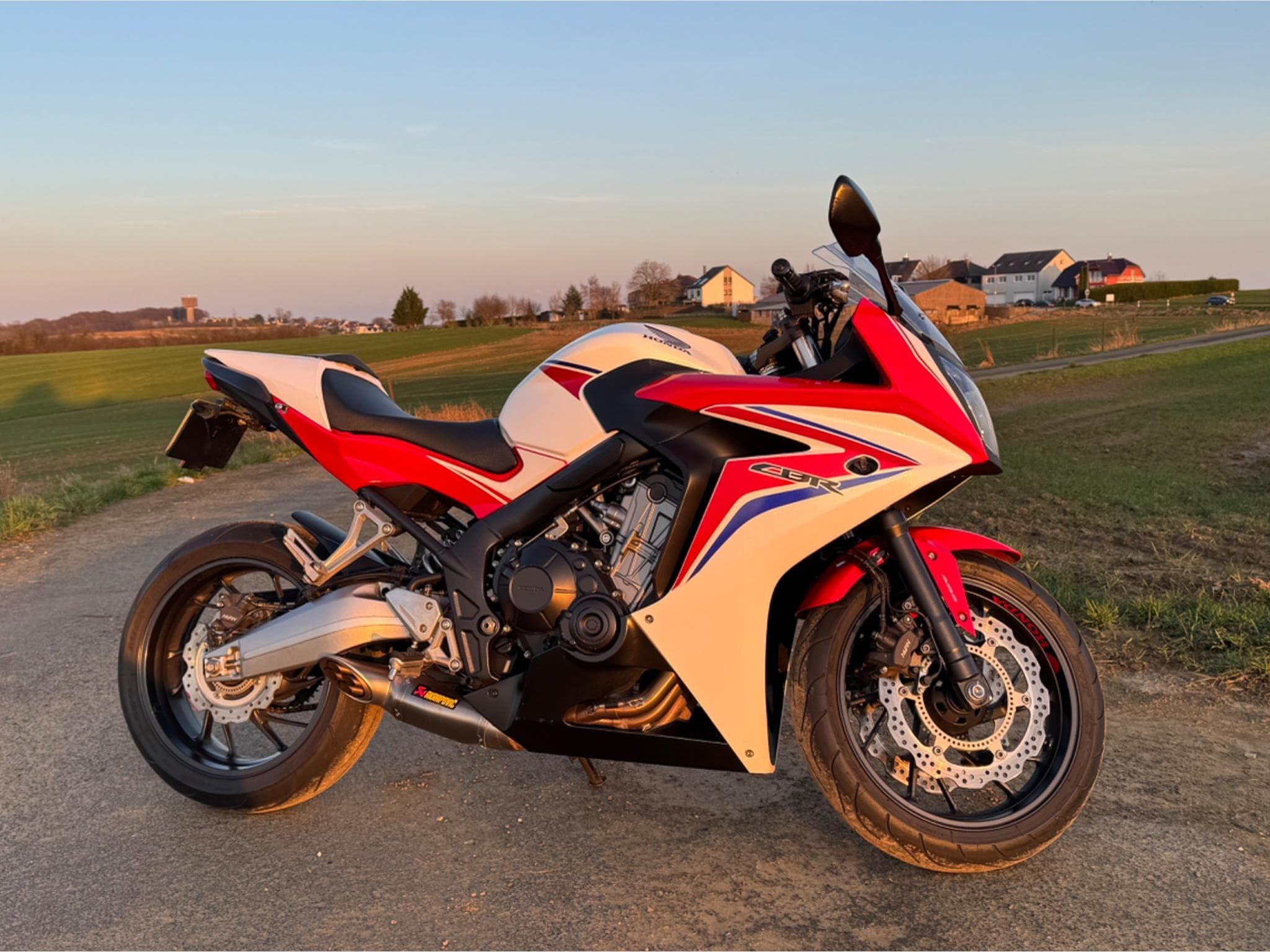 Honda CBR CBR650FA (2015) - Foto 3