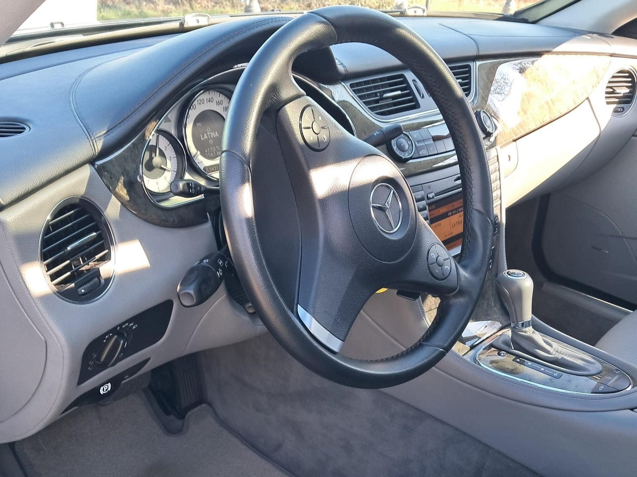 Mercedes CLS 320 Kit AMG (2009) - Foto 5