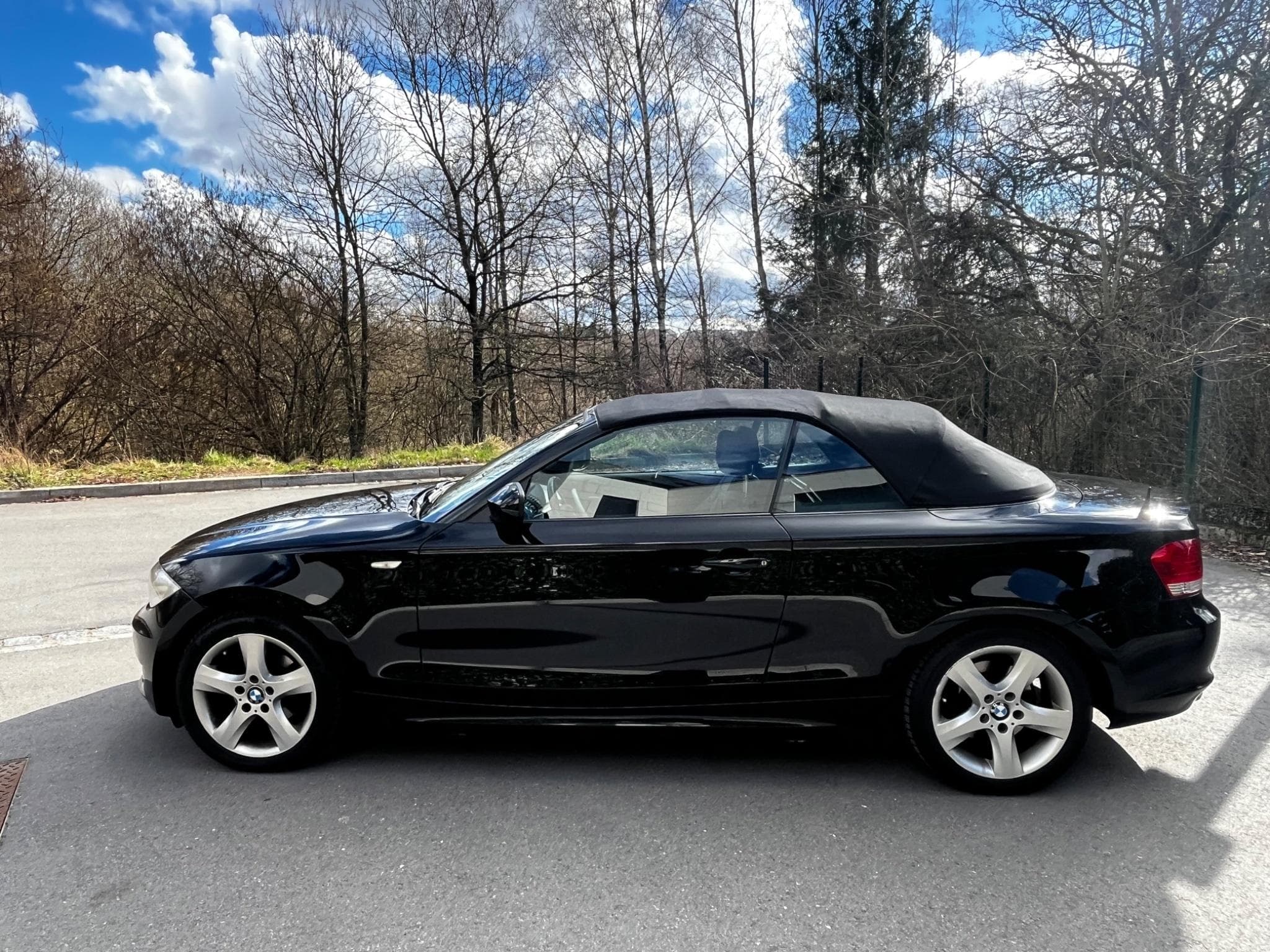 BMW 118 118i Cabriolet / Leather / Bluetooth (2010) - Foto 15