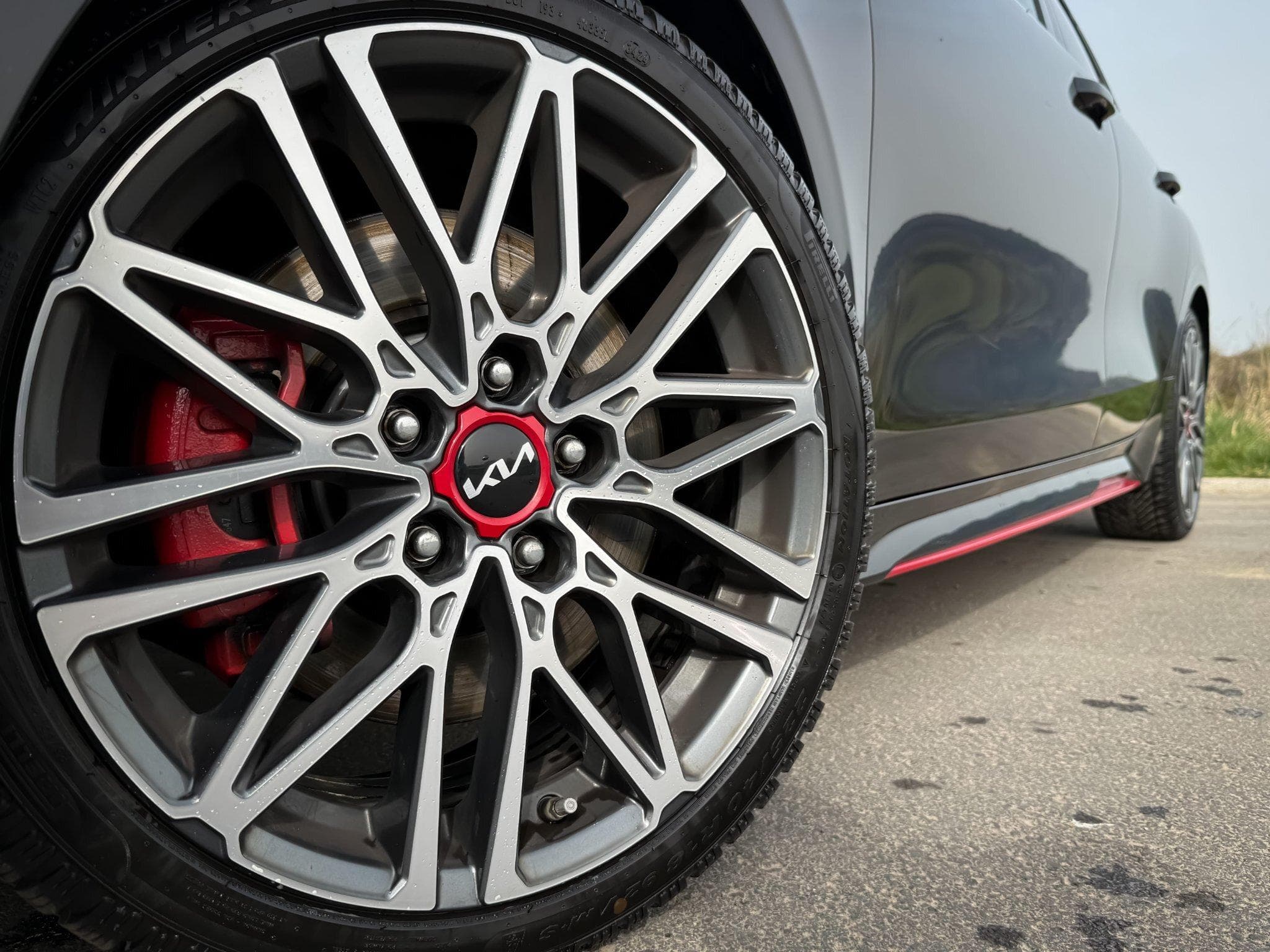 Kia ProCeed GT 1.6T-GDi 204 DCT (2023) - Photo 8