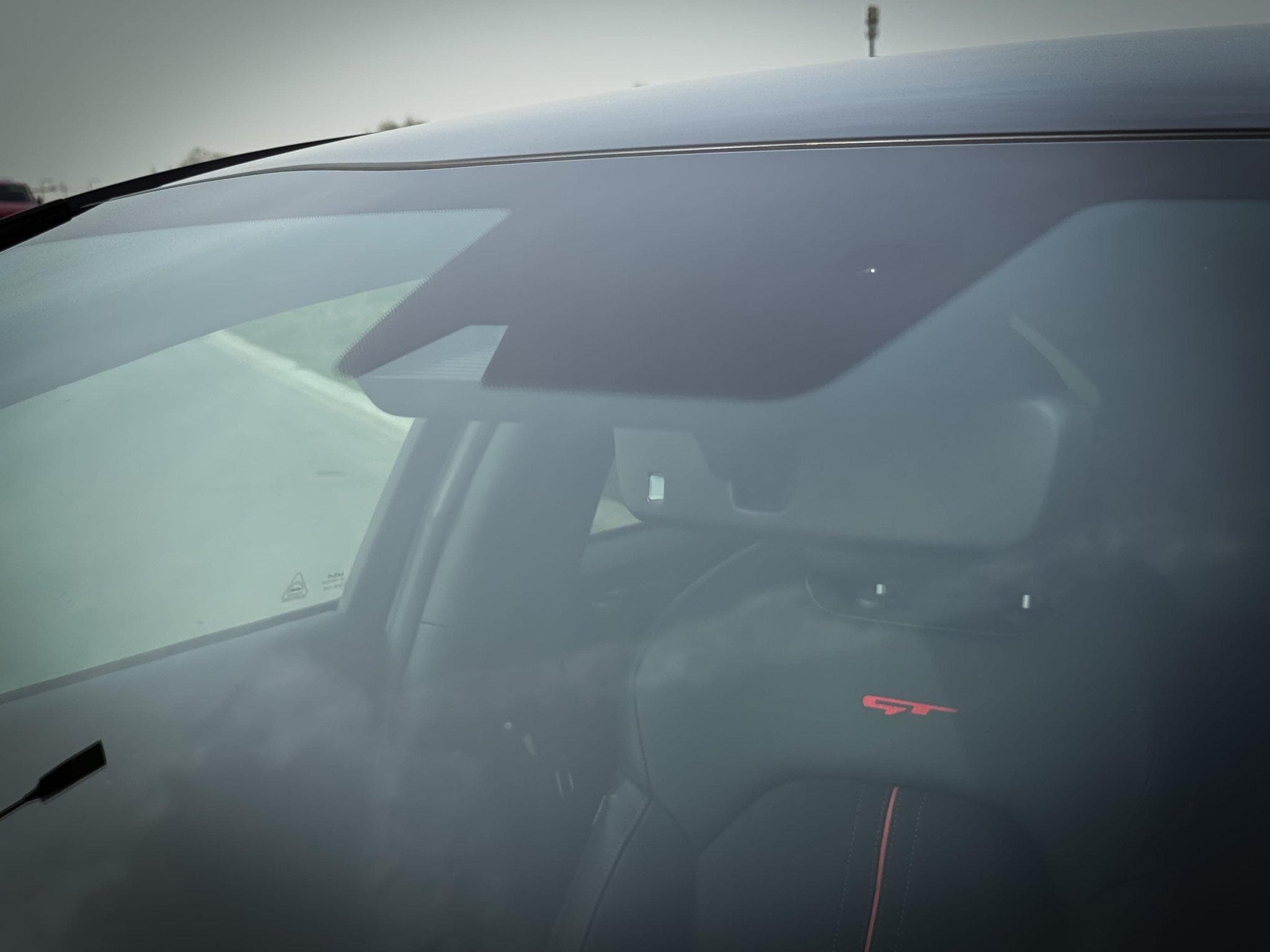 Kia ProCeed GT 1.6T-GDi 204 DCT (2023) - Photo 9