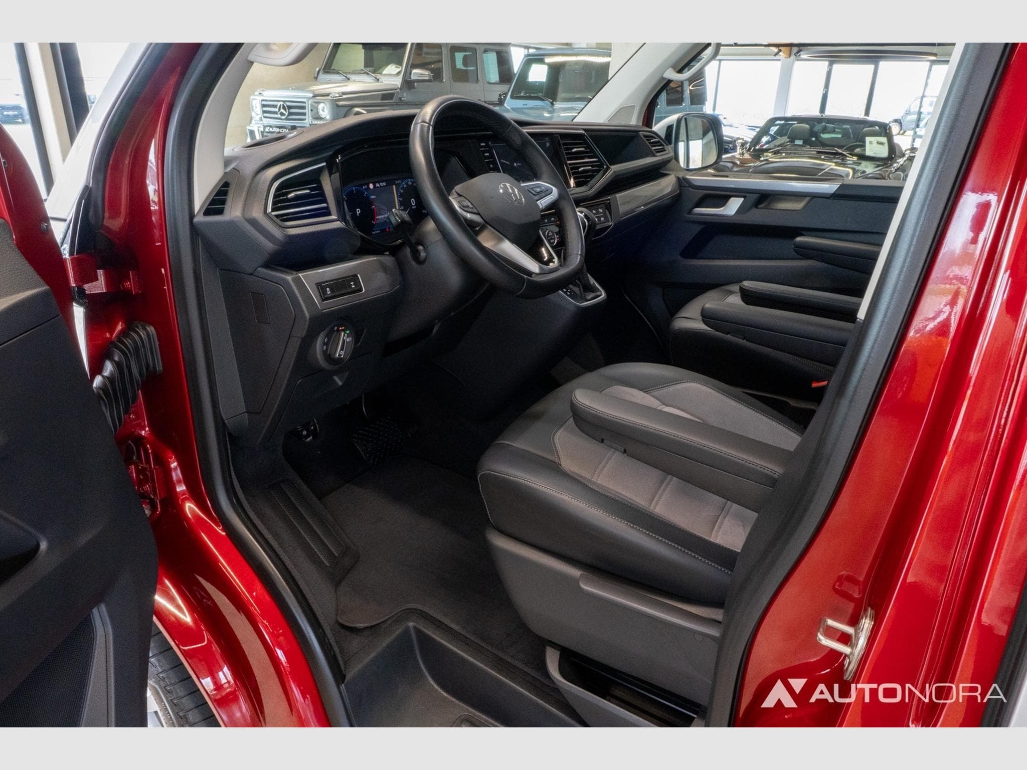 VW T6.1 2.0 TDI 4Motion Multivan Highline (2023) - Foto 12