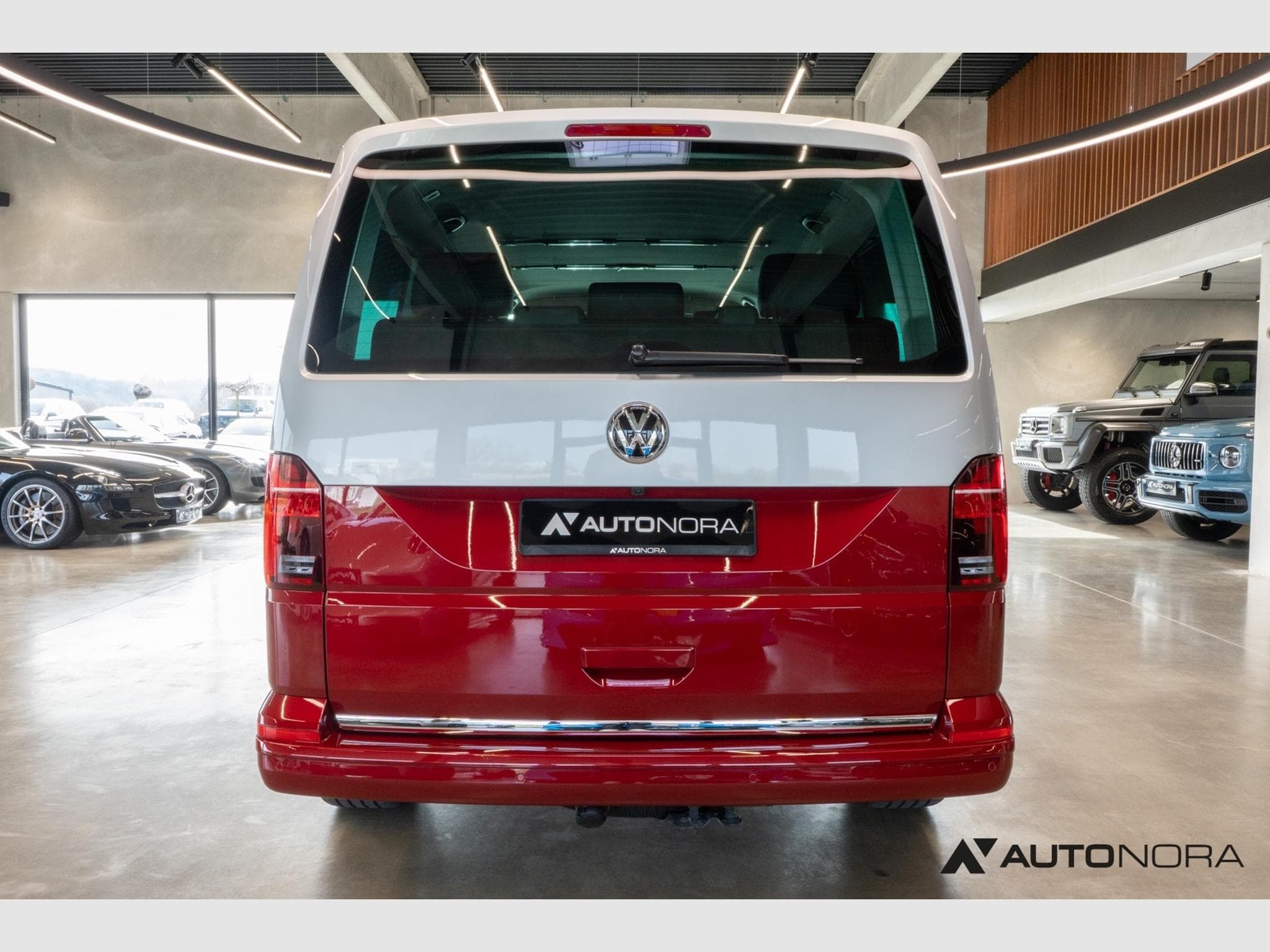 VW T6.1 2.0 TDI 4Motion Multivan Highline (2023) - Foto 9