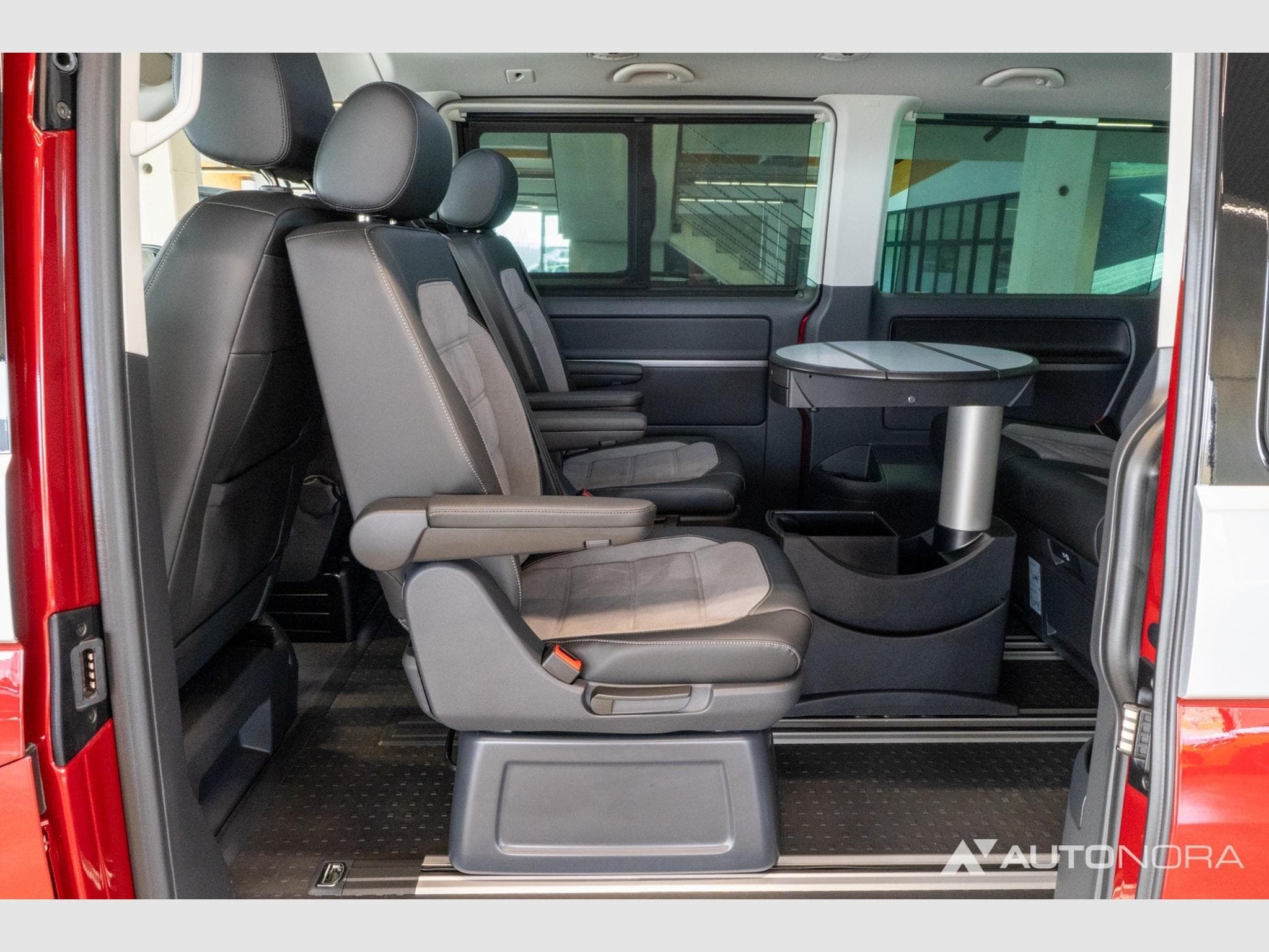 VW T6.1 2.0 TDI 4Motion Multivan Highline (2023) - Foto 14