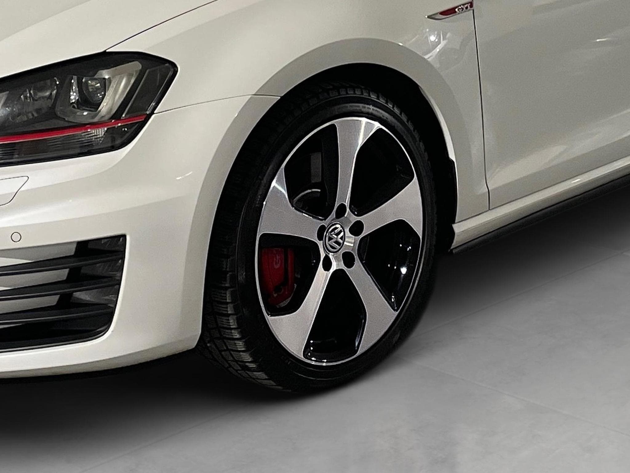 VW Golf 2.0 VII GTI Performance (2015) - Foto 21