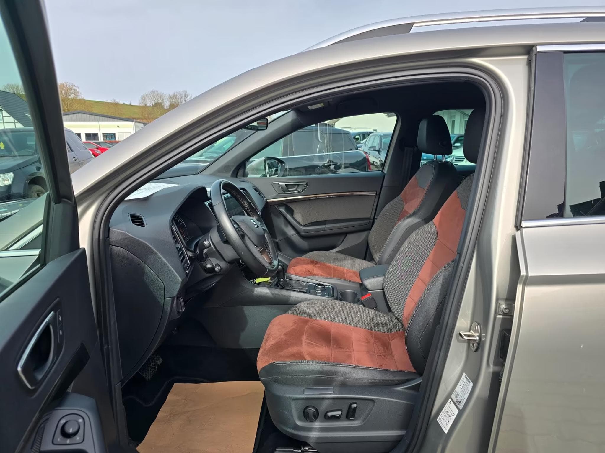 Seat Ateca 1.4 TSI Xcellence NAVI ACC 360° (2017) - Foto 3