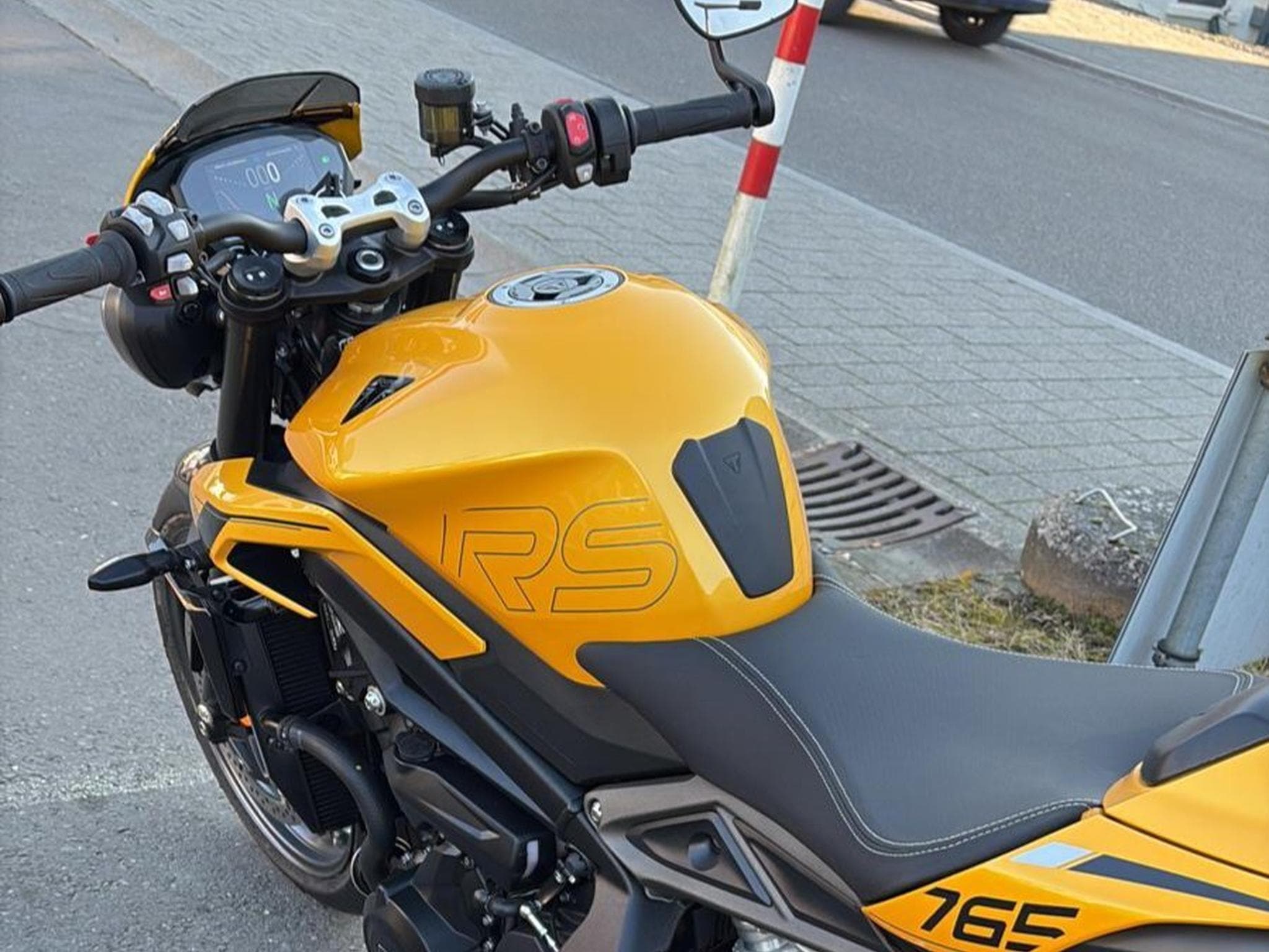 Triumph Street Triple RS (2025) - Photo 3