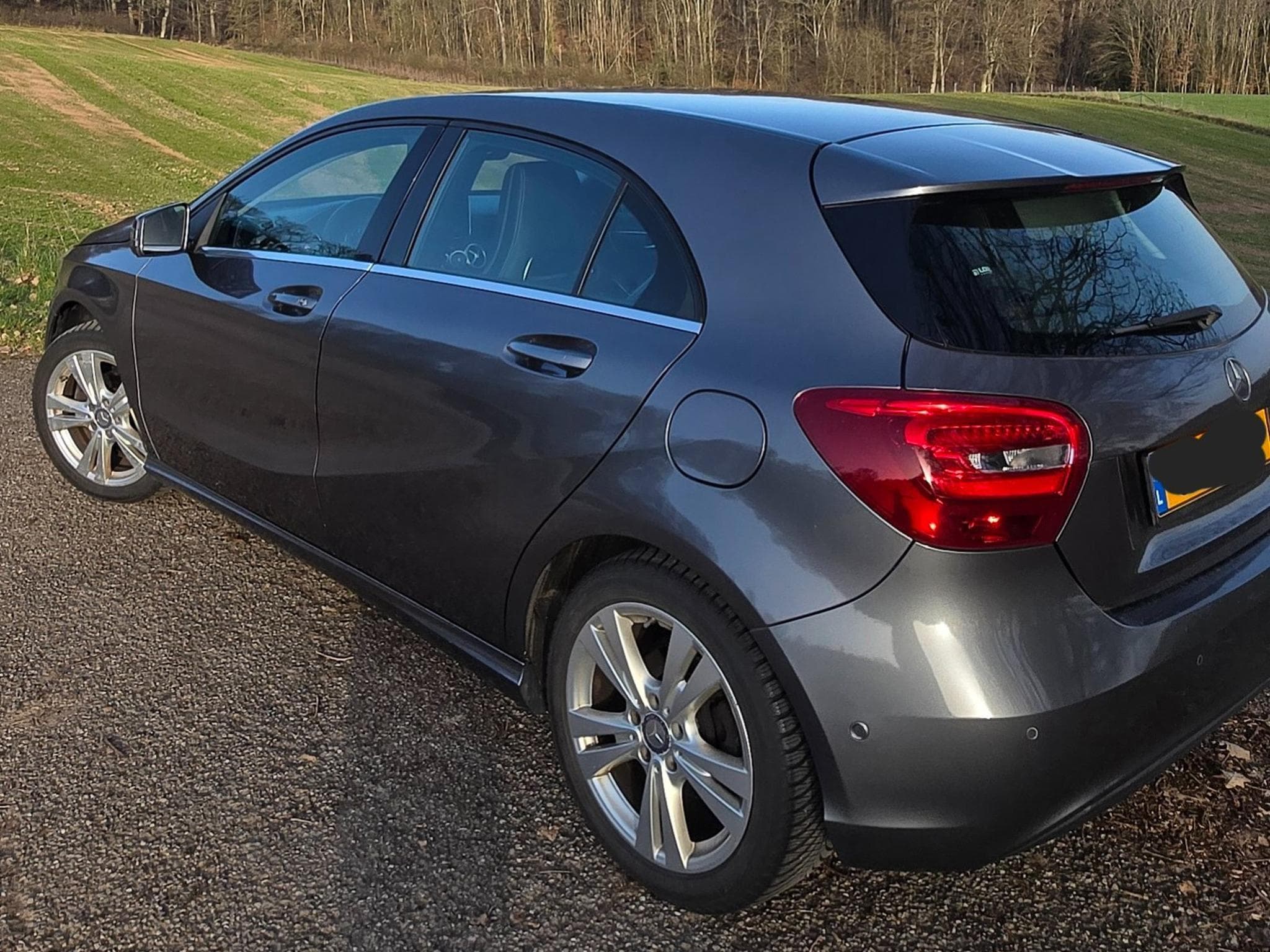 Mercedes A 180 (2016) - Photo 2