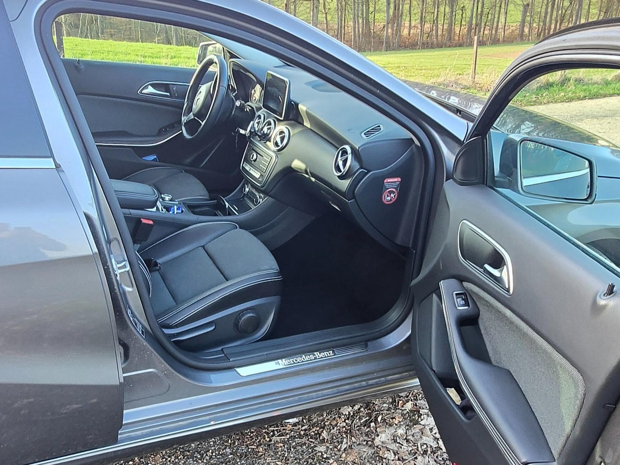 Mercedes A 180 (2016) - Photo 9