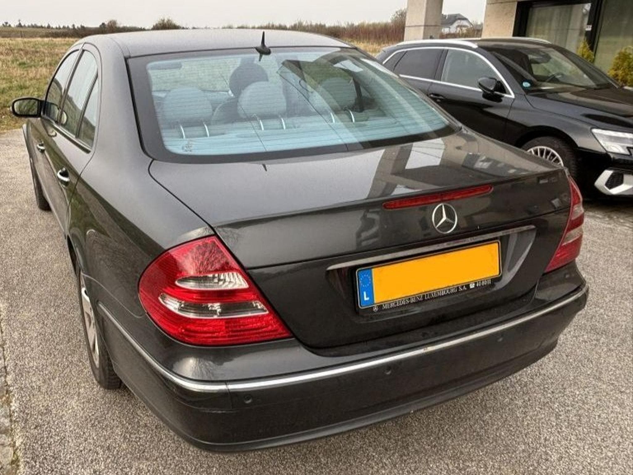 Mercedes E 320 4MATIC (2004) - Photo 3