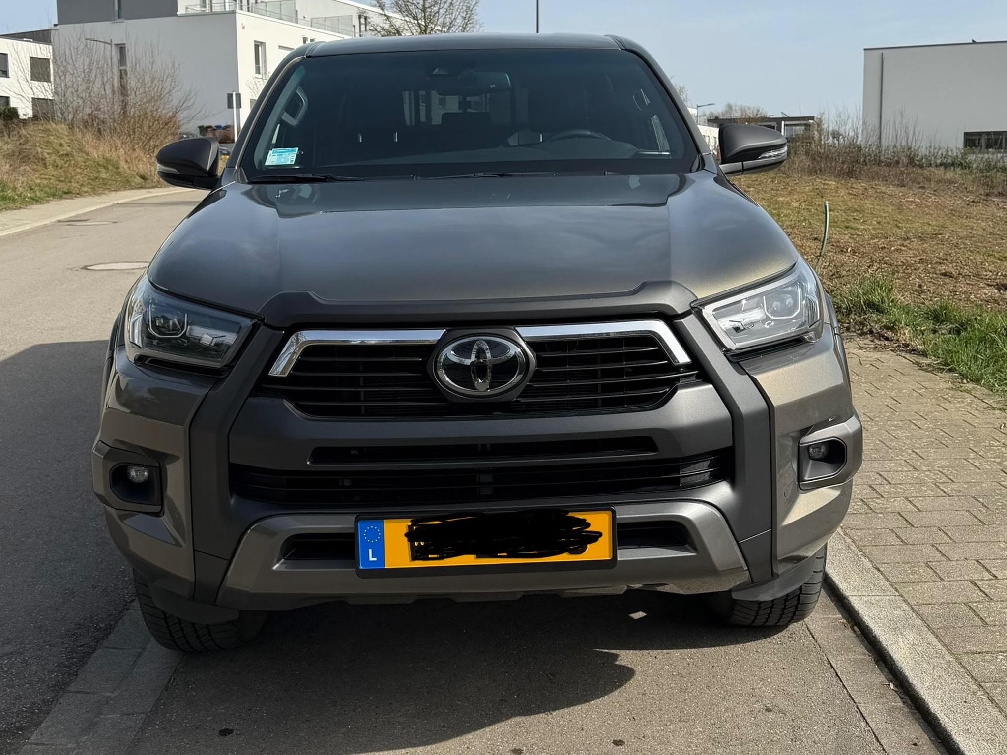 Toyota Hilux Invincible 4X4 Double Cab (2023) - Foto 2