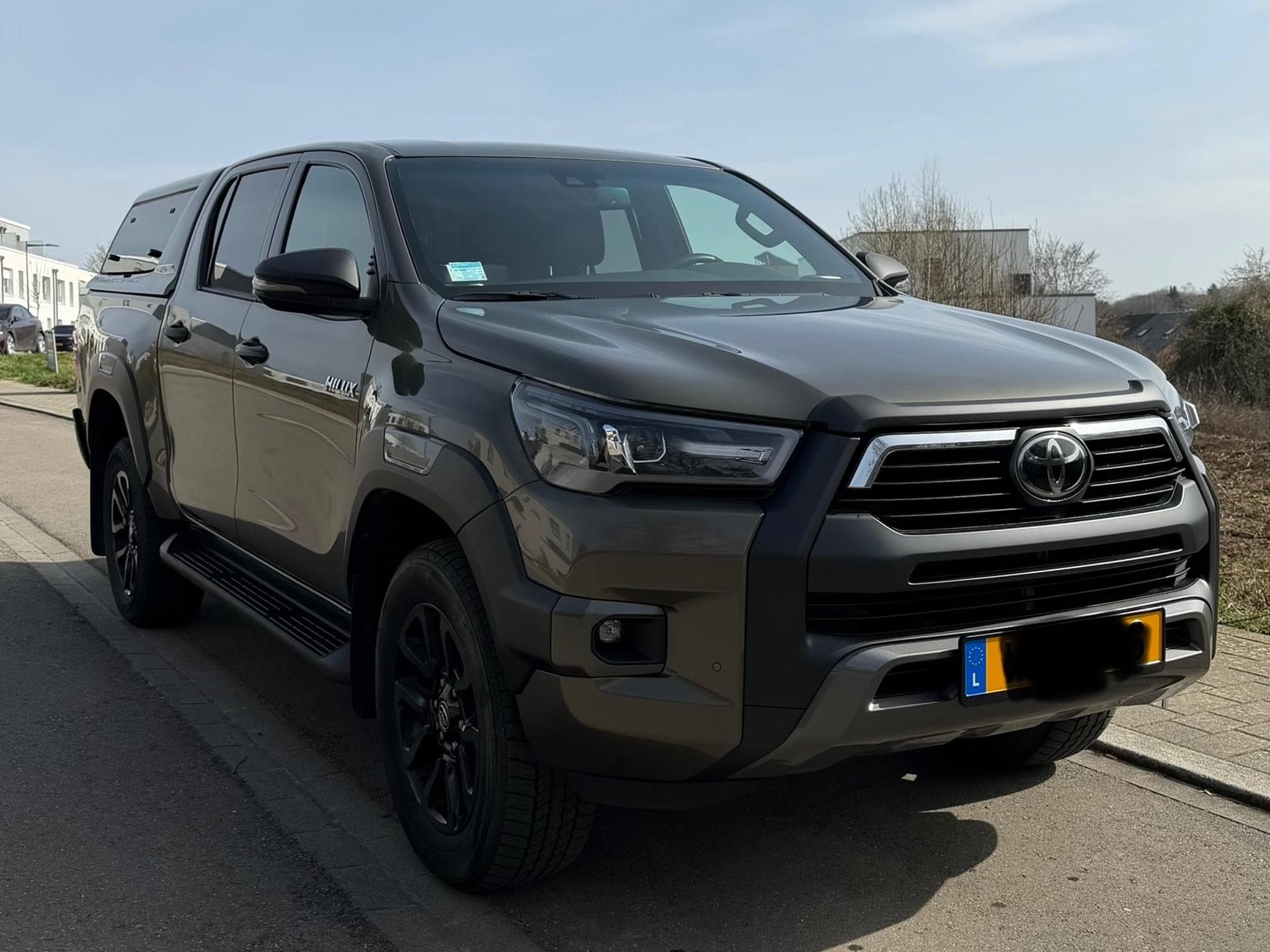 Toyota Hilux Invincible 4X4 Double Cab (2023) - Foto 3