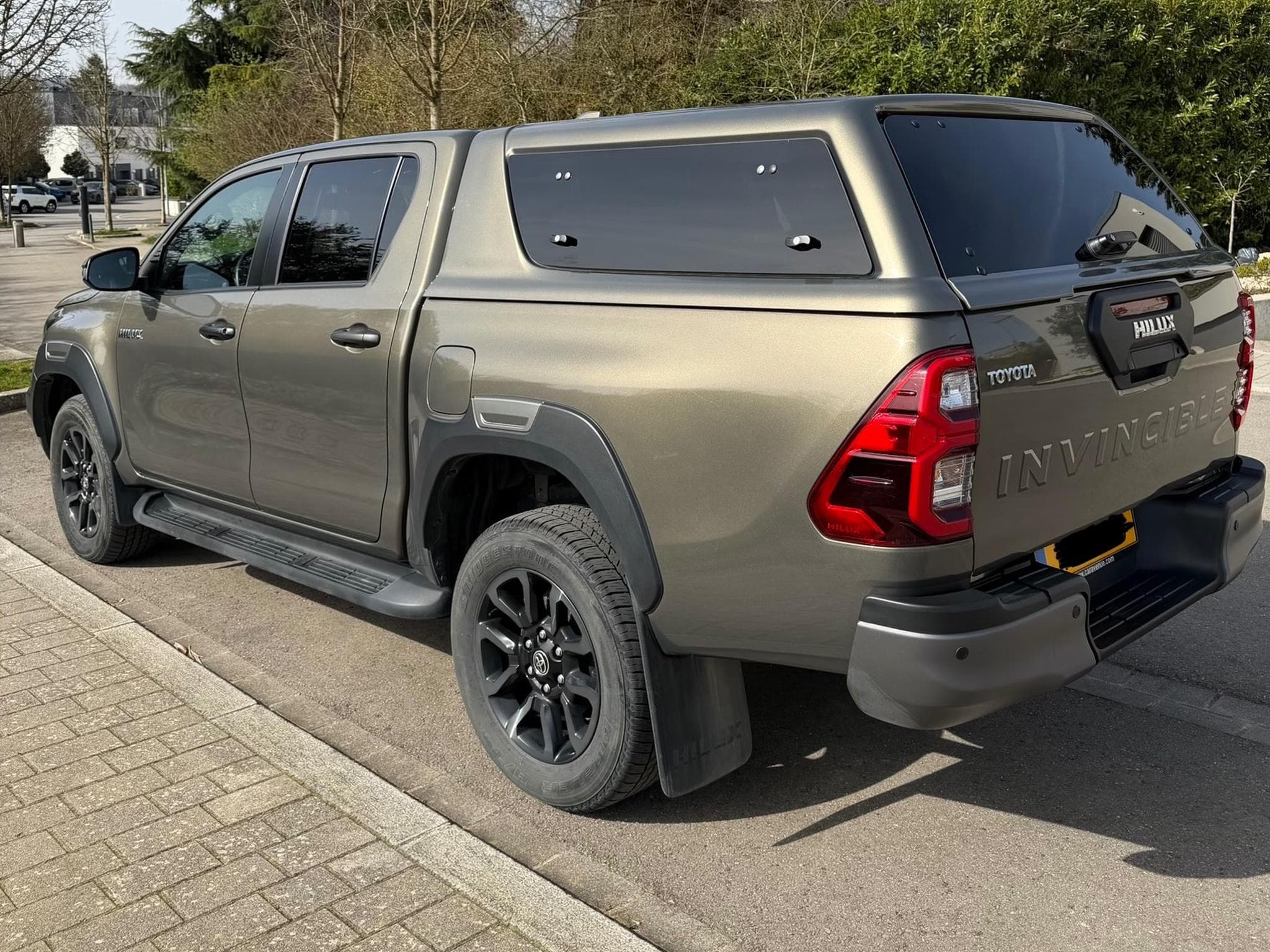 Toyota Hilux Invincible 4X4 Double Cab (2023) - Foto 6
