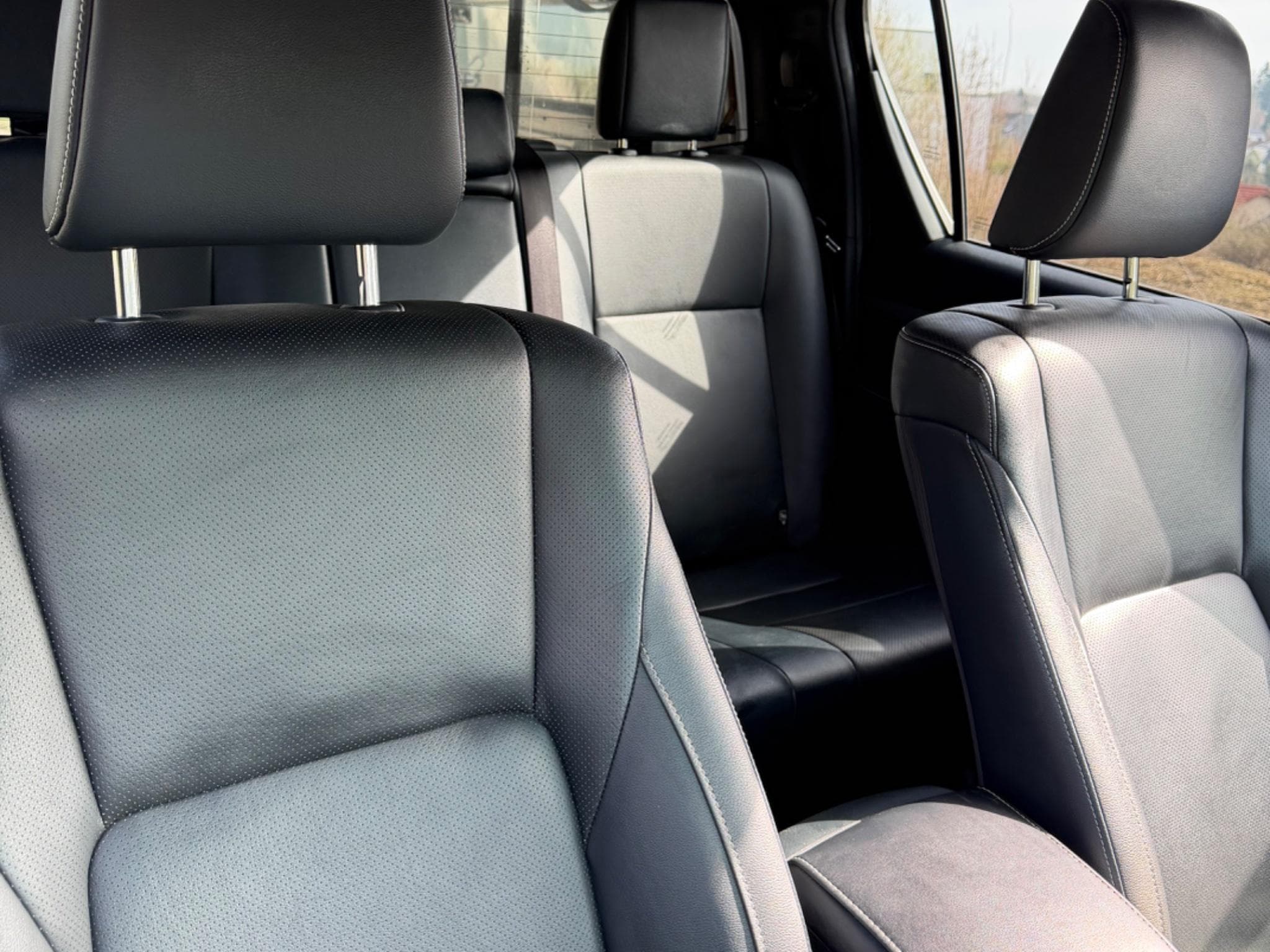 Toyota Hilux Invincible 4X4 Double Cab (2023) - Foto 9