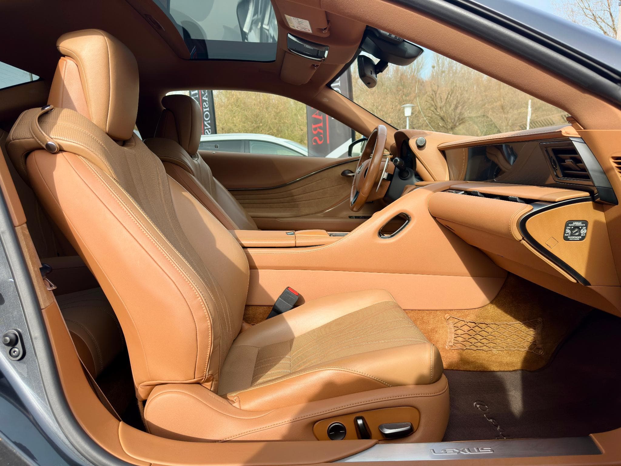 Lexus LC LC 500 V8 477 ch Sport+ BVA10 (2017) - Photo 18