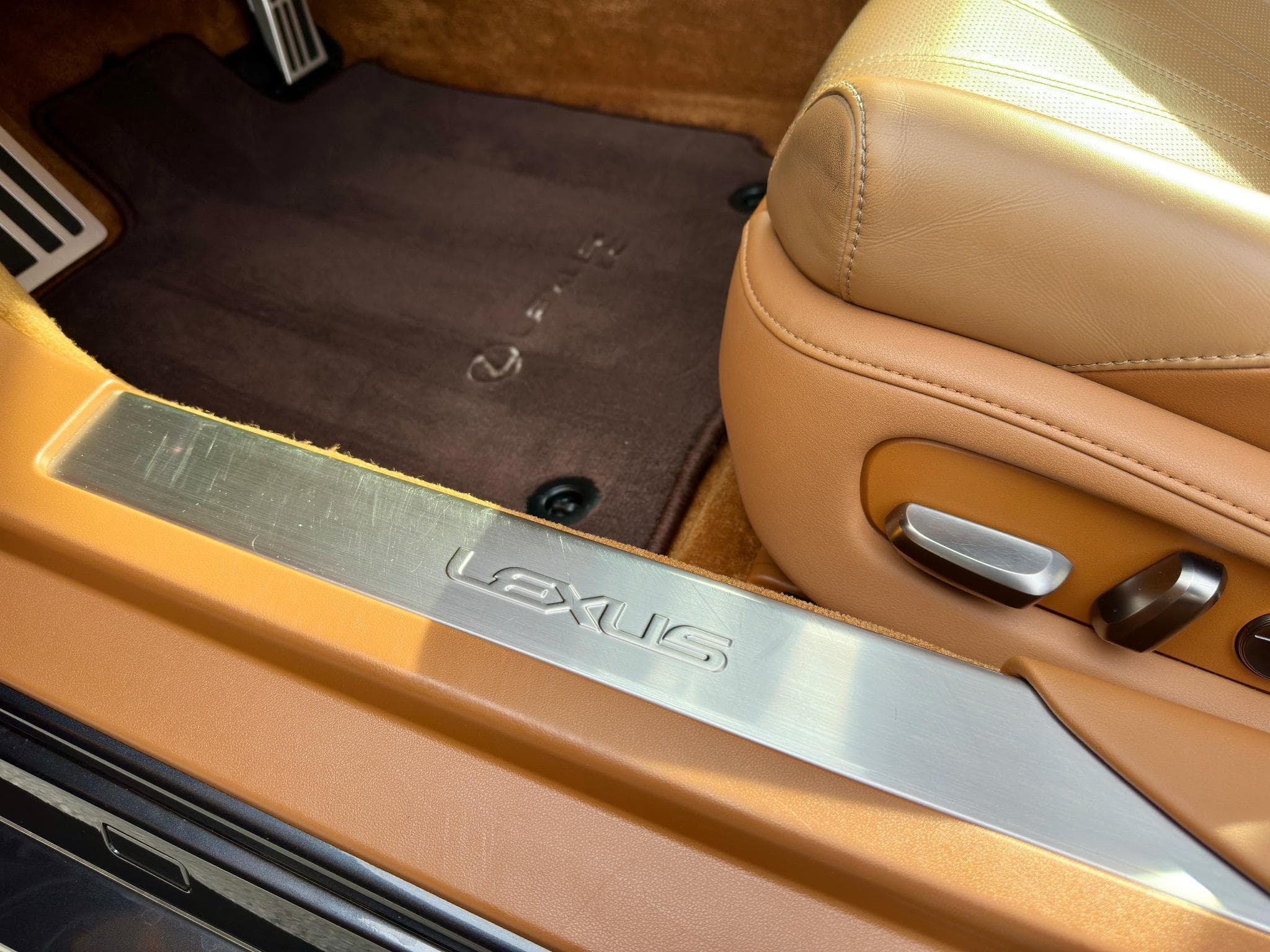 Lexus LC LC 500 V8 477 ch Sport+ BVA10 (2017) - Photo 16