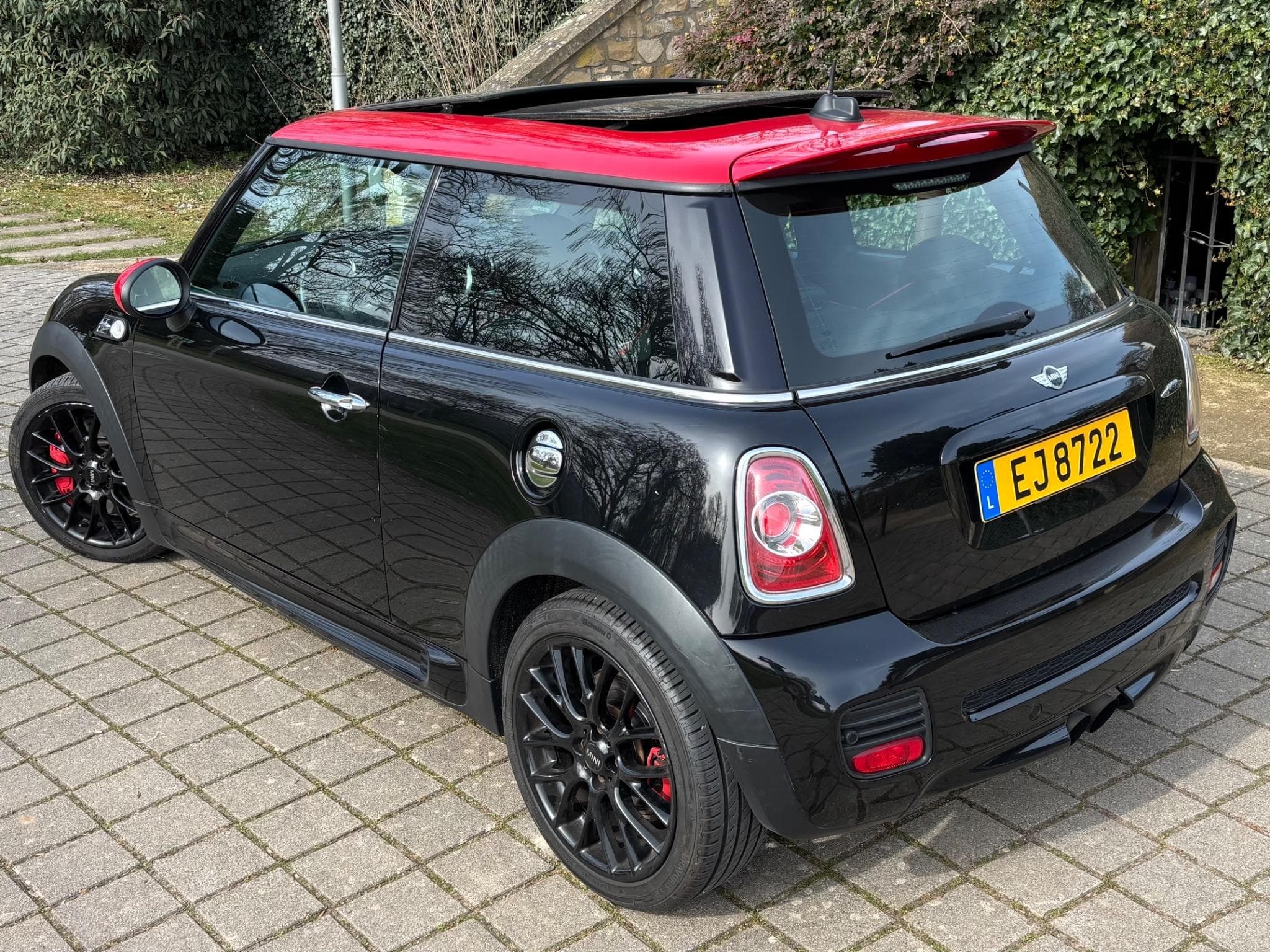 Mini Cooper John Cooper Works (2012) - Photo 2
