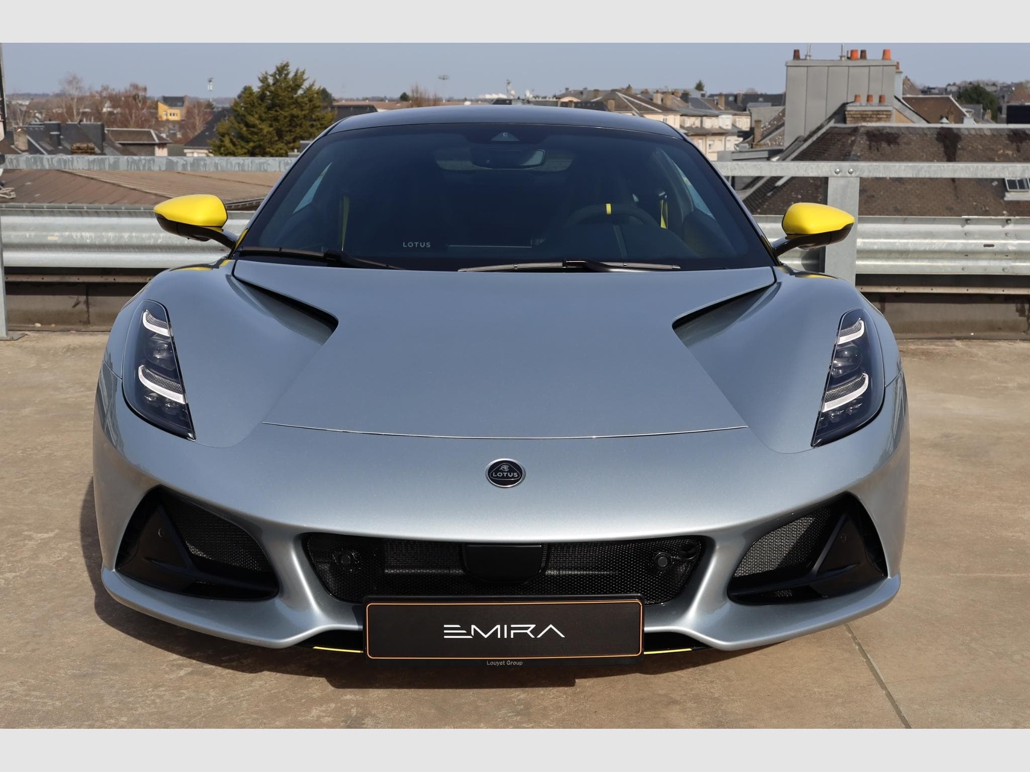 Lotus Emira Turbo SE - Racing Line (2026) - Photo 2