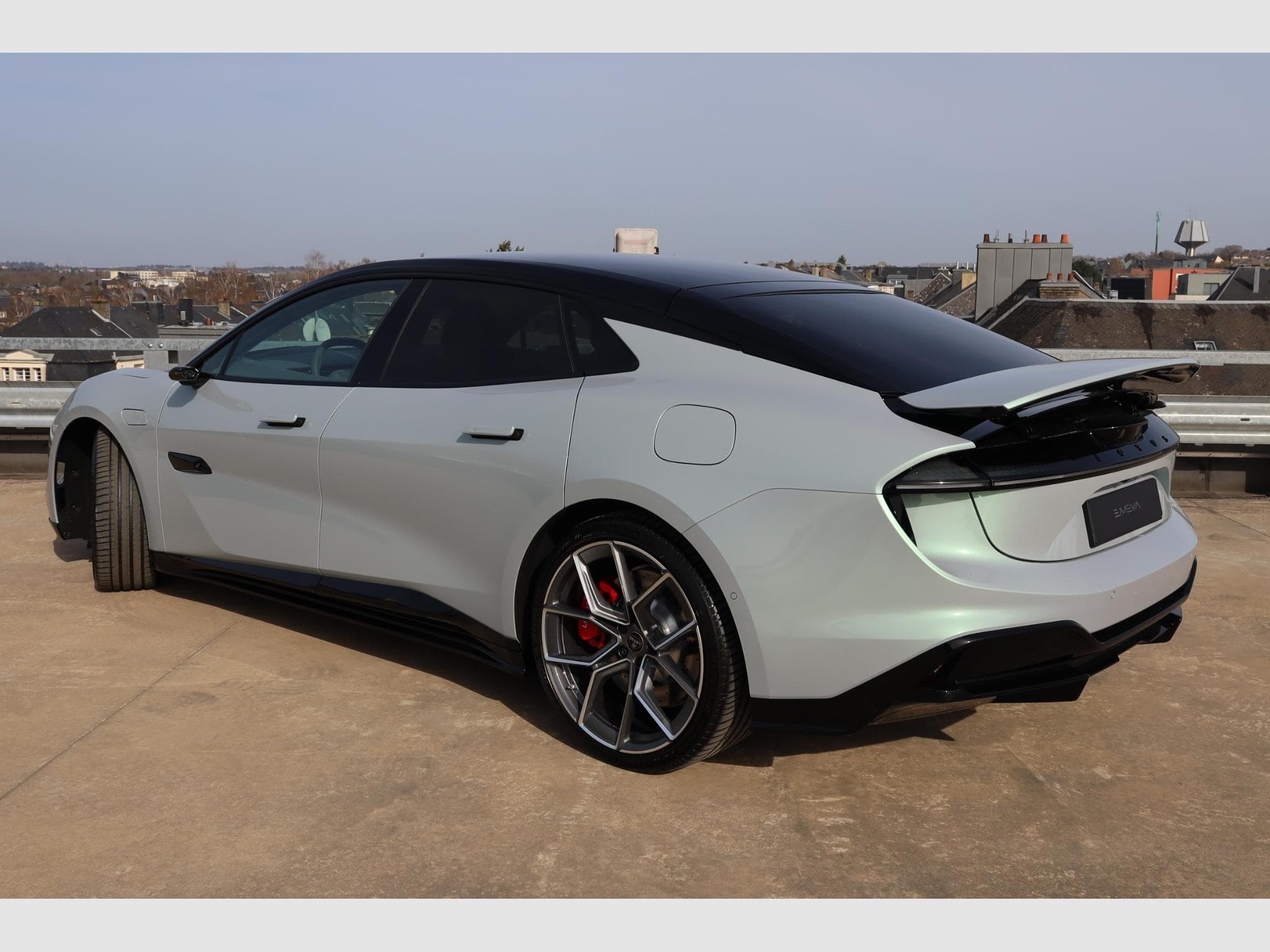 Lotus Emeya s (2024) - Foto 4