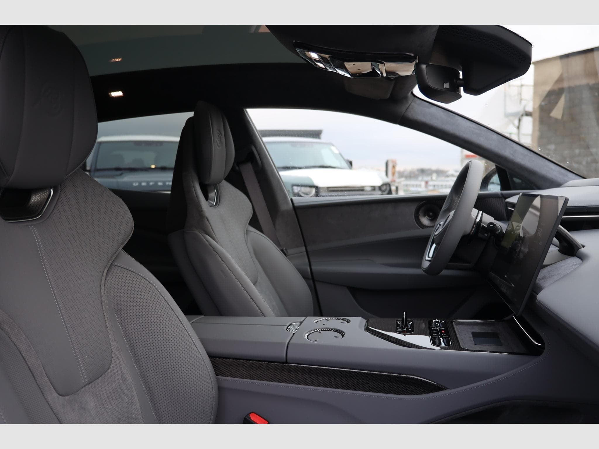 Lotus Emeya S (2026) - Foto 8