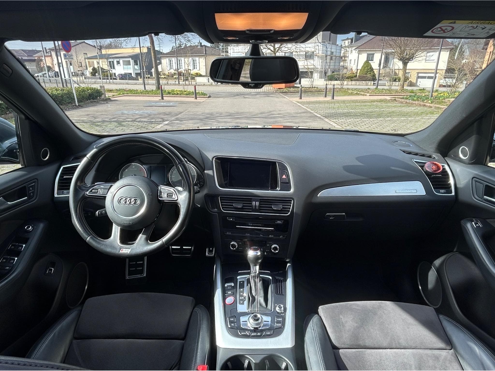 Audi SQ5 Competition 326 ch / toit panoramique (2015) - Photo 9