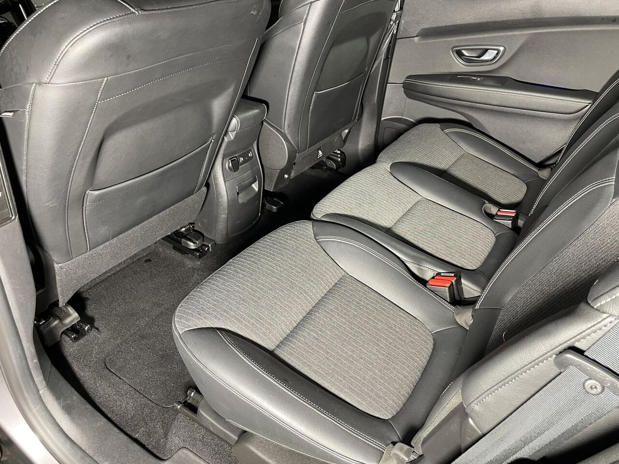 Renault Scenic 1.3 TCE 140 CV INTENS GPS BLUETOOTH CARPLAY (2021) - Photo 12