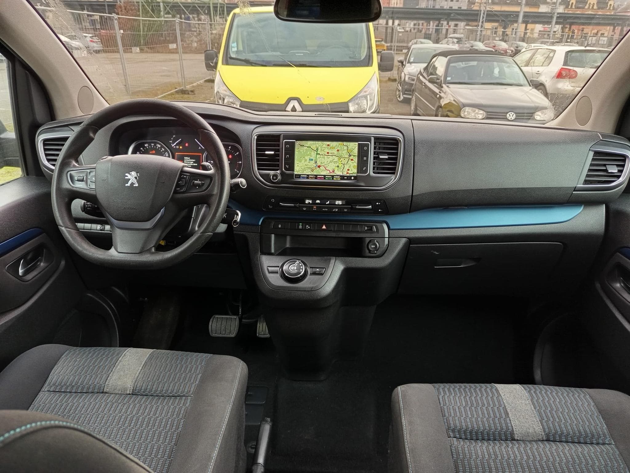 Peugeot Traveller (2019) - Photo 6