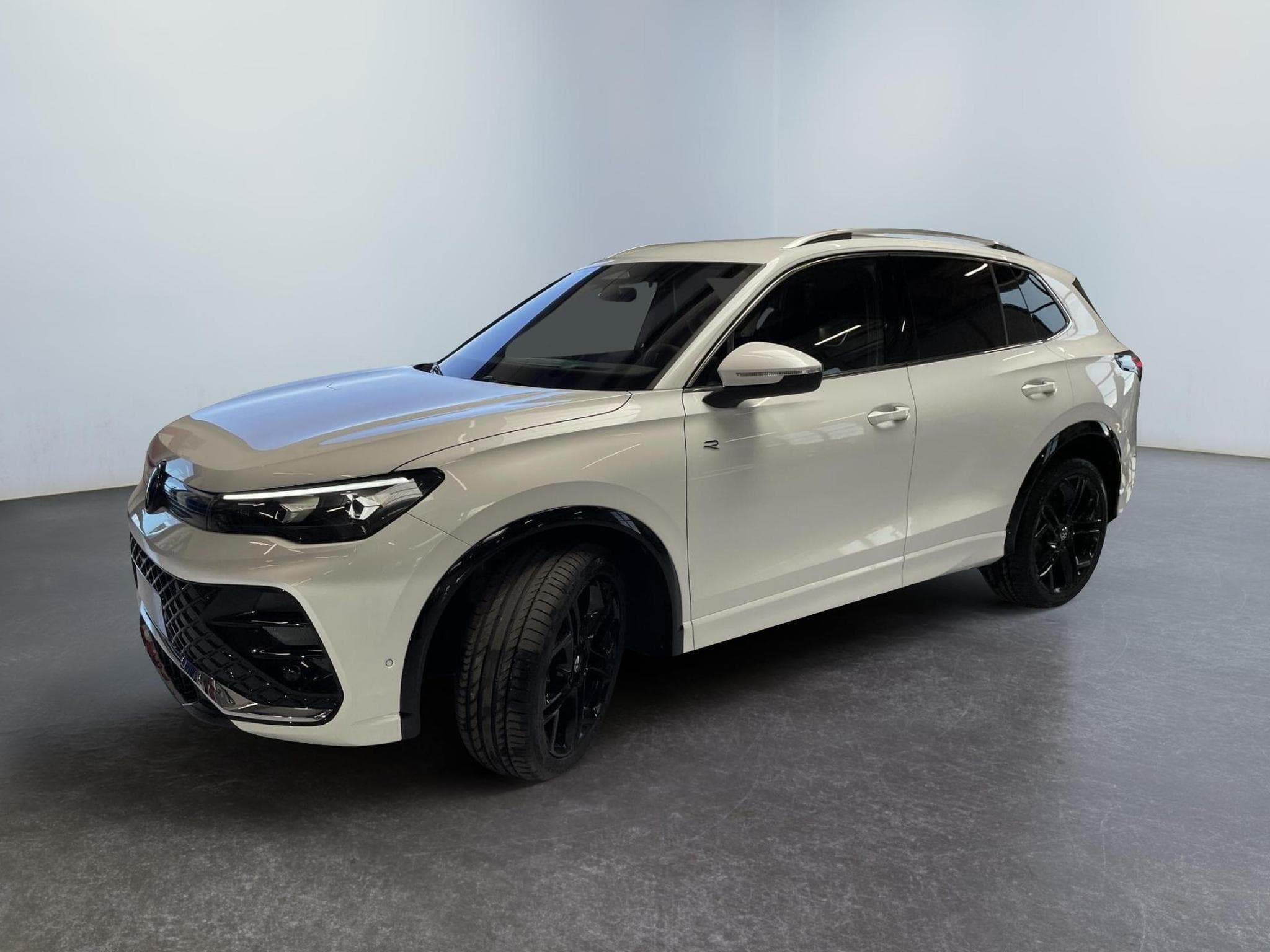 VW Tiguan R-Line (2026) - Foto 2