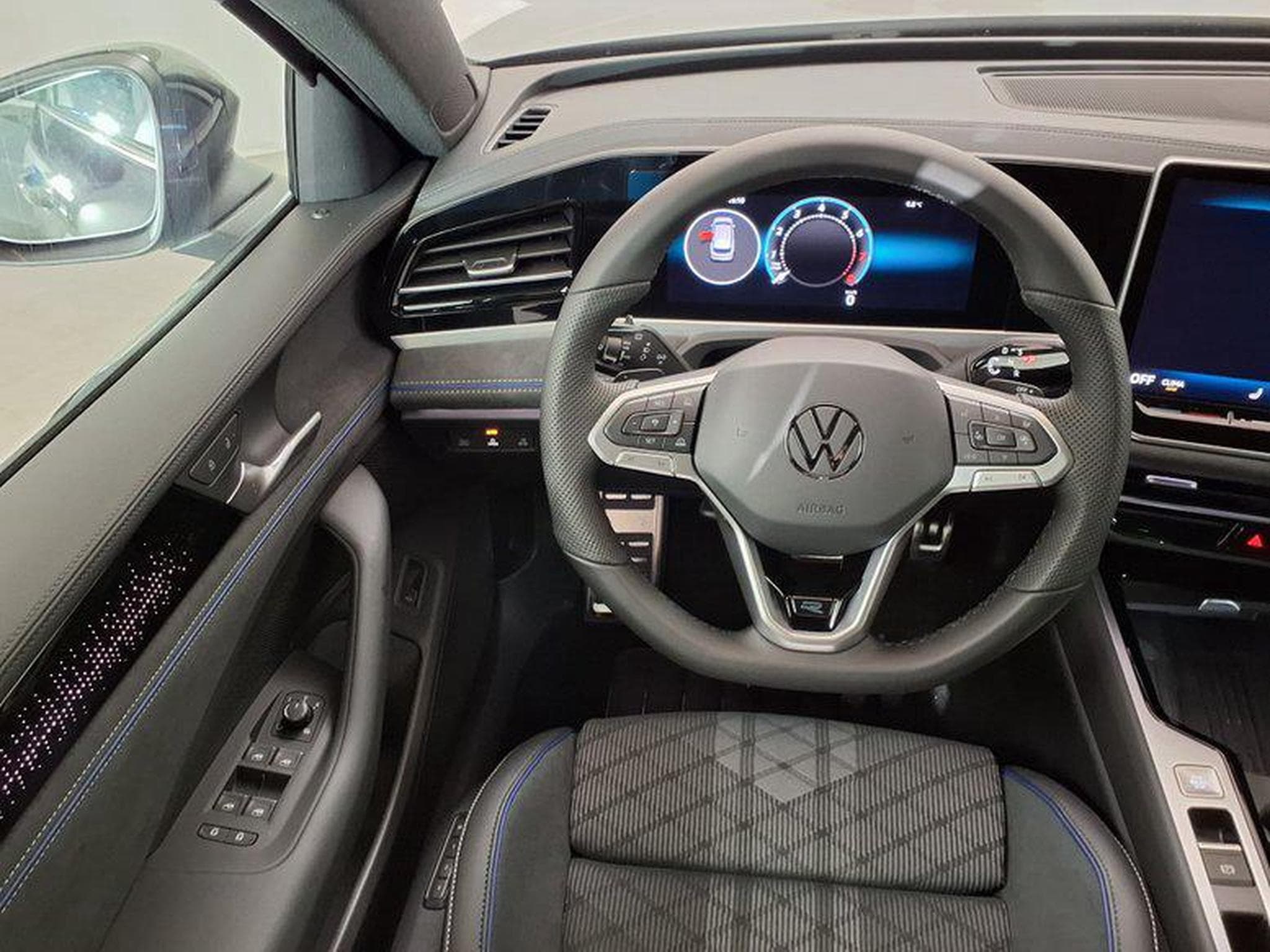 VW Passat Variant R-Line 2.0 TSI 7-Gang-DSG 4x4 (2026) - Foto 12