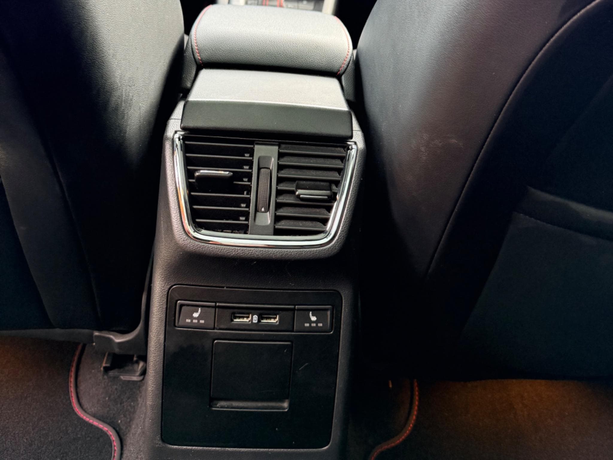 Skoda Octavia RS (2020) - Photo 9