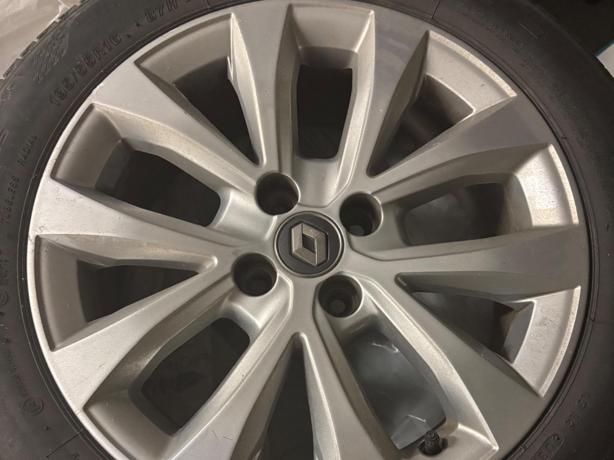 Renault Clio Intens TCe 130 EDC GPF (2019) - Foto 4