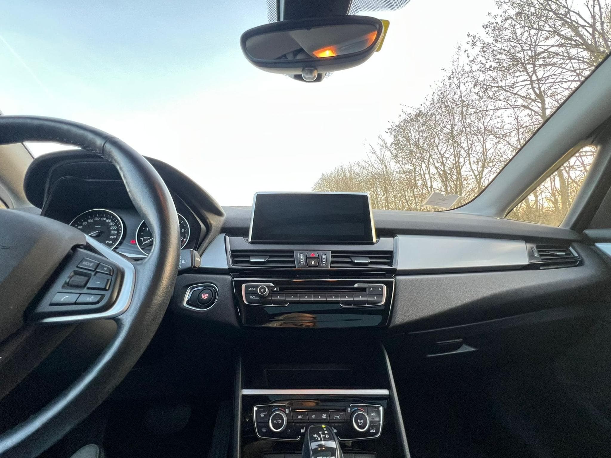 BMW 225 (2017) - Photo 7