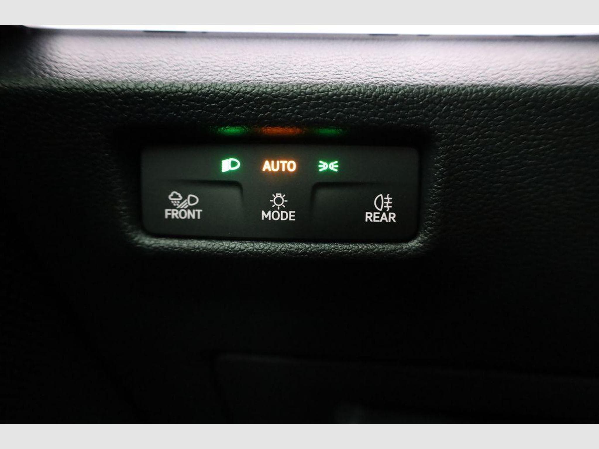 VW Tayron 1.5 TSI eHybrid 150 kW Life (2025) - Foto 8