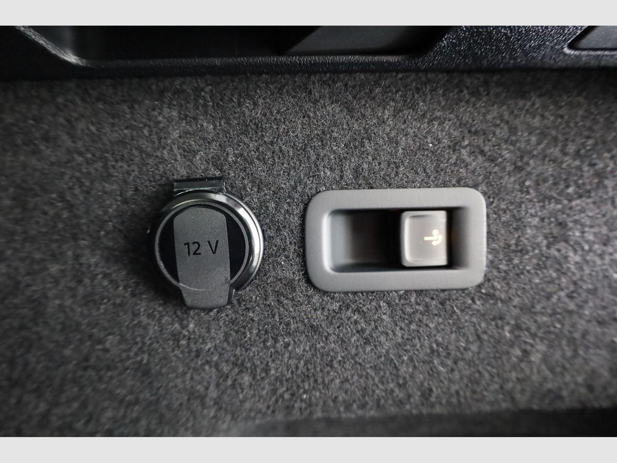 VW Tayron 1.5 TSI eHybrid 150 kW Life (2025) - Foto 12