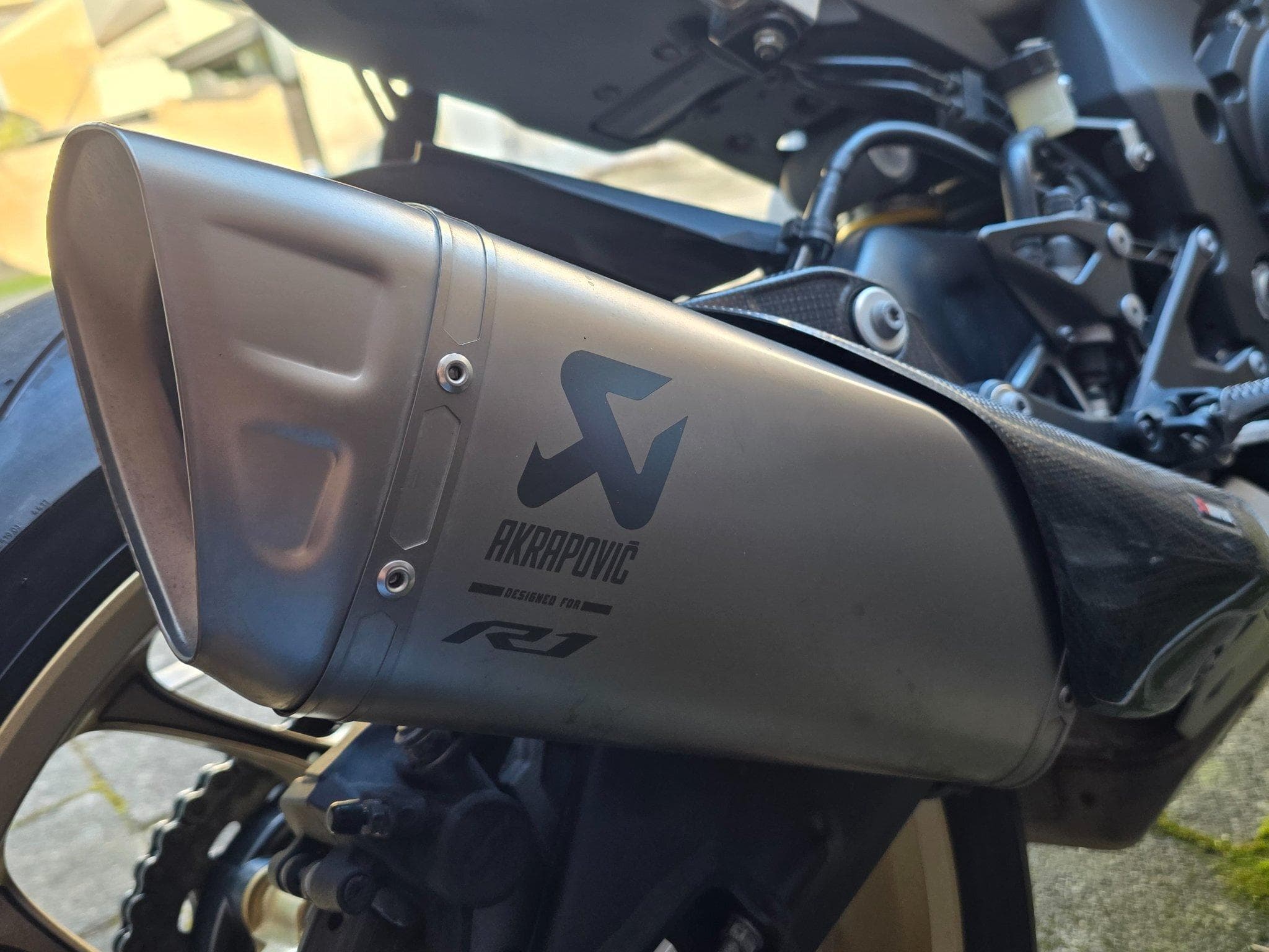 Yamaha R1 MotoGp 60th Aniversary Edition (2022) - Photo 5