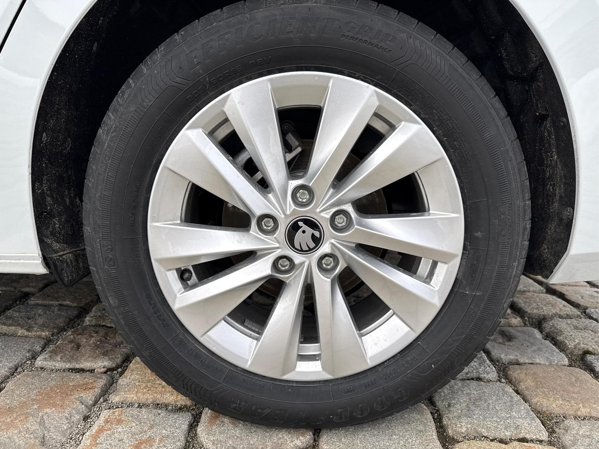 Skoda Octavia Selection 1,5 TSI (2026) - Photo 23