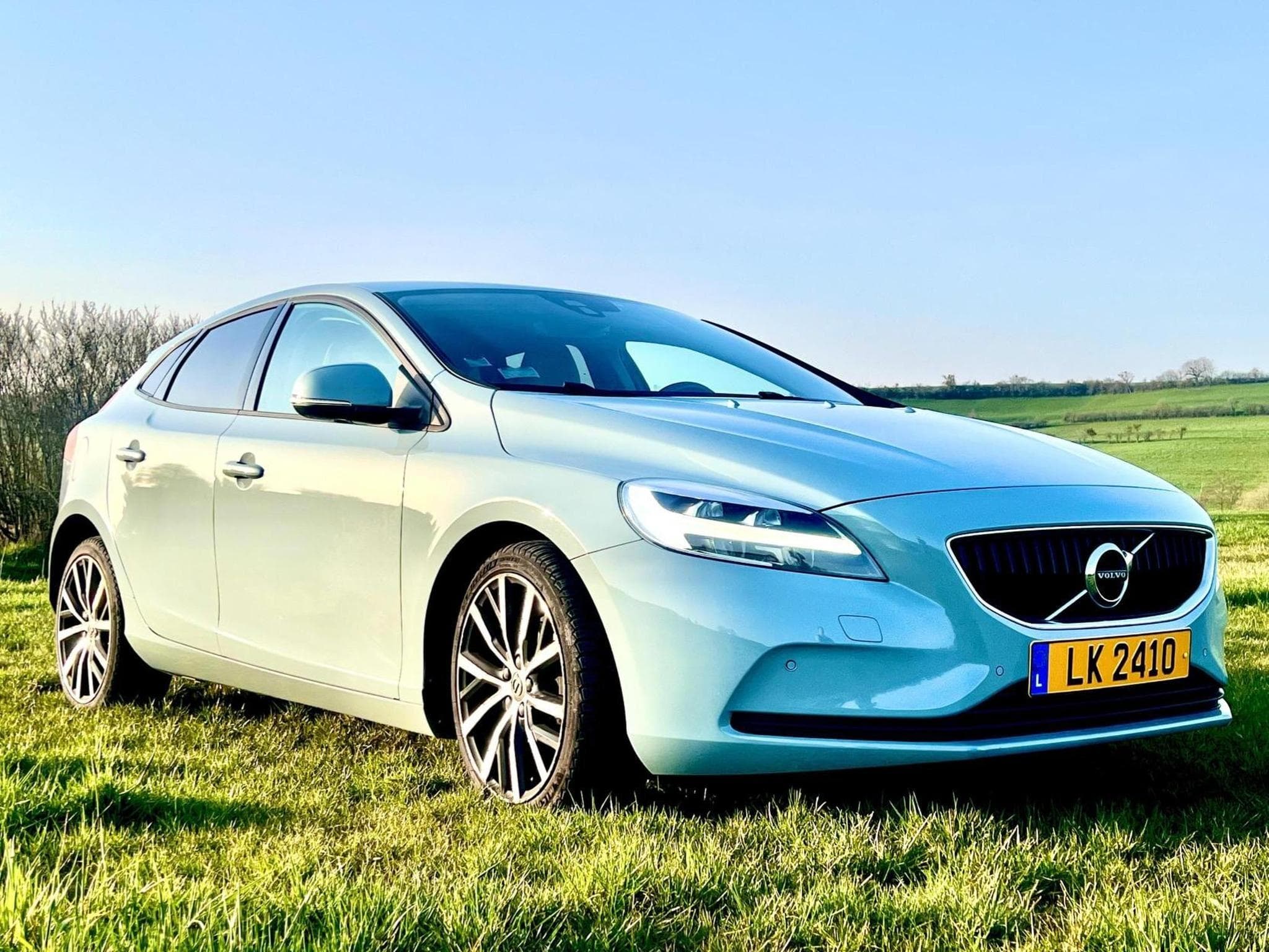 Volvo V40 D2 (2017) - Photo 2